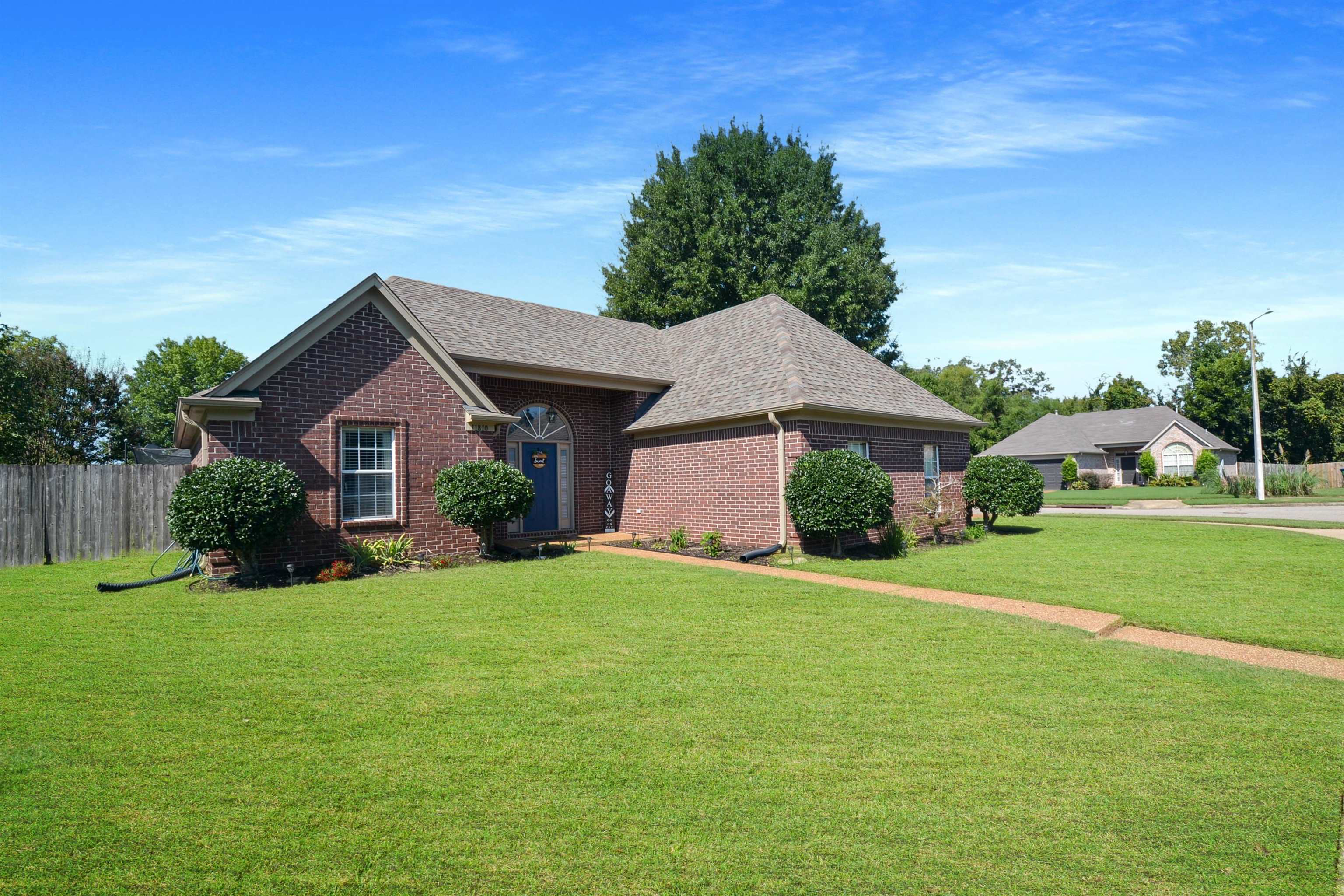 11810 VILLAGE CENTER ST