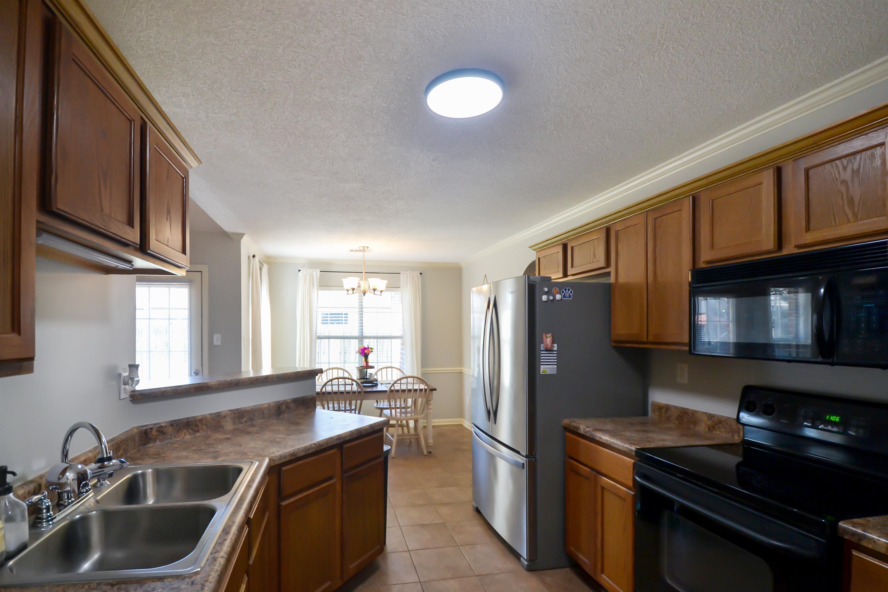 11810 VILLAGE CENTER ST