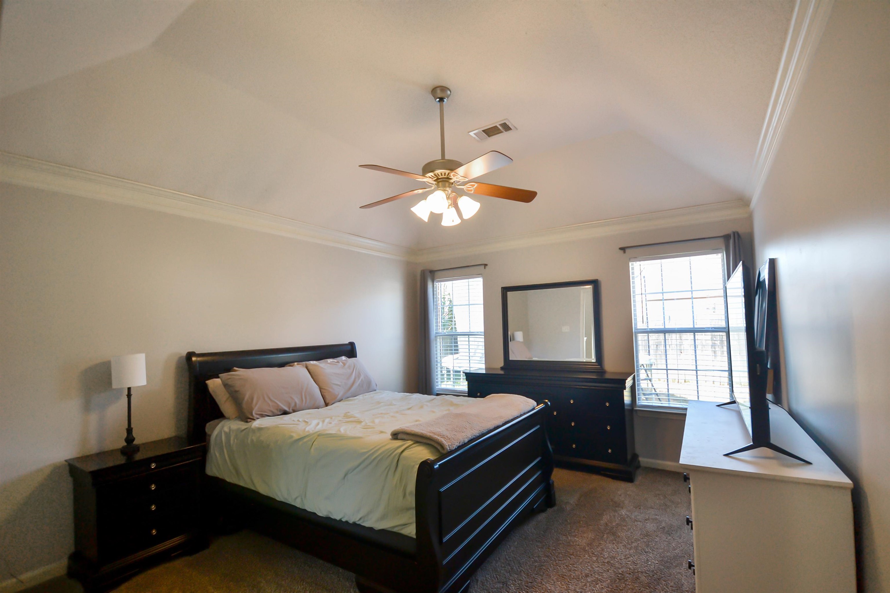 11810 VILLAGE CENTER ST