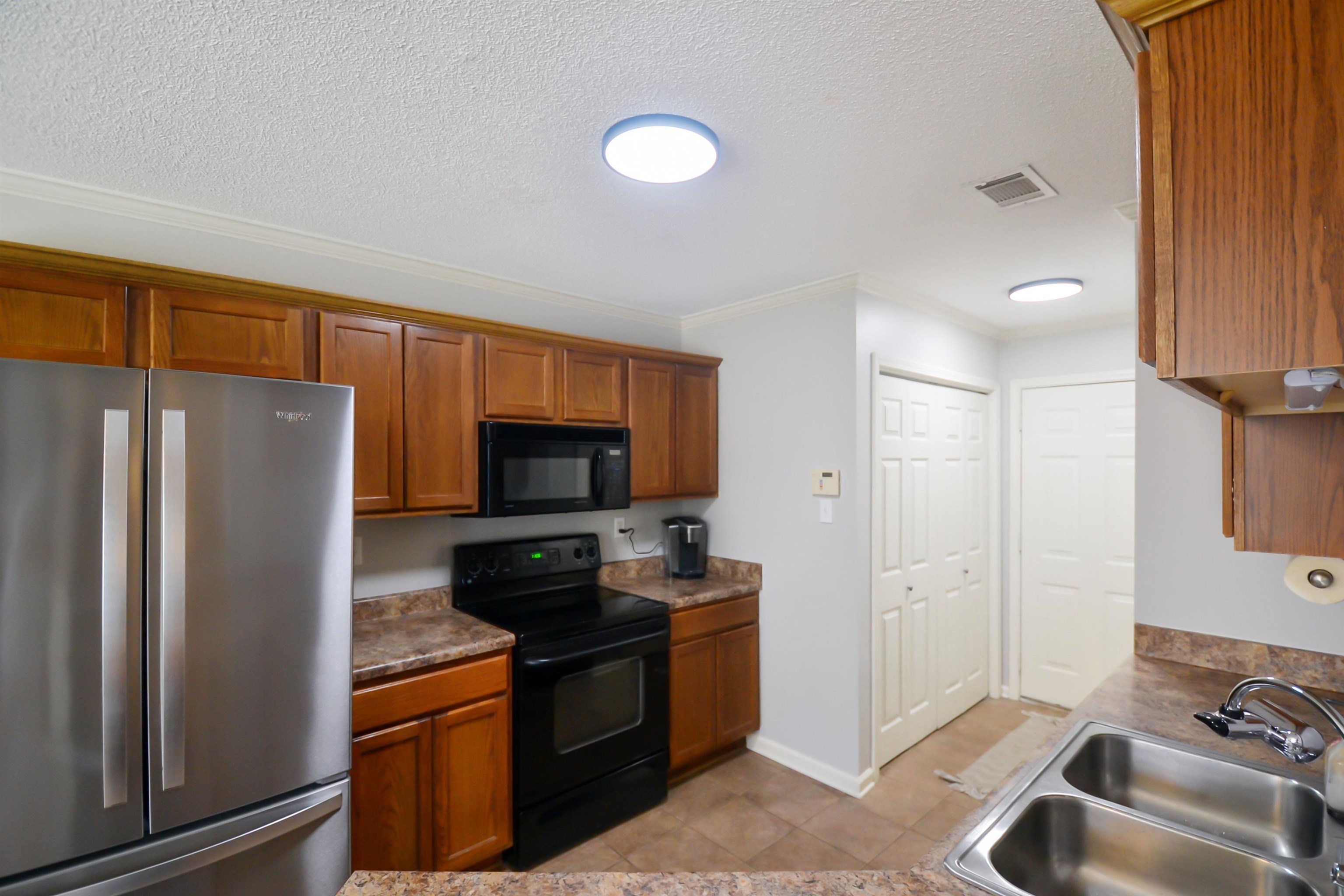 11810 VILLAGE CENTER ST