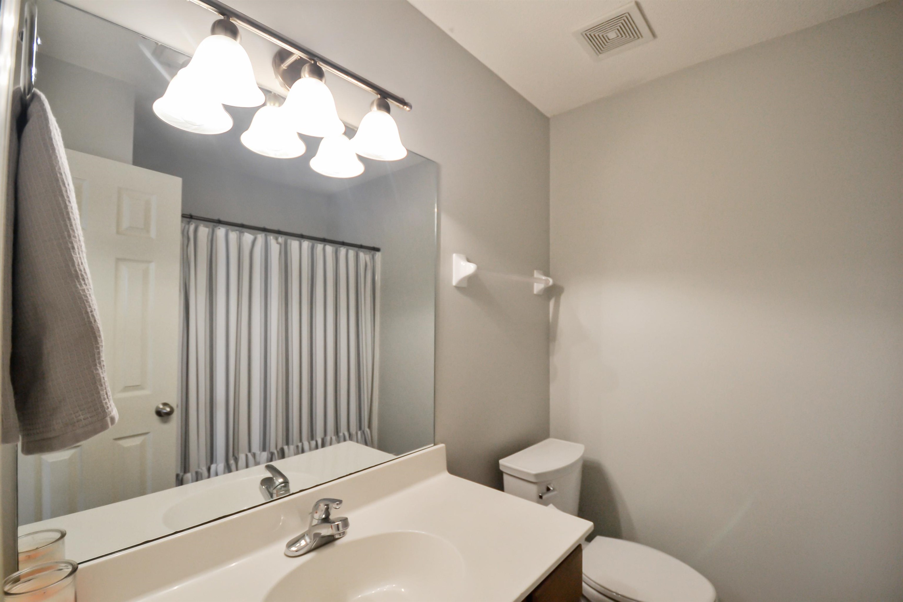 11810 VILLAGE CENTER ST