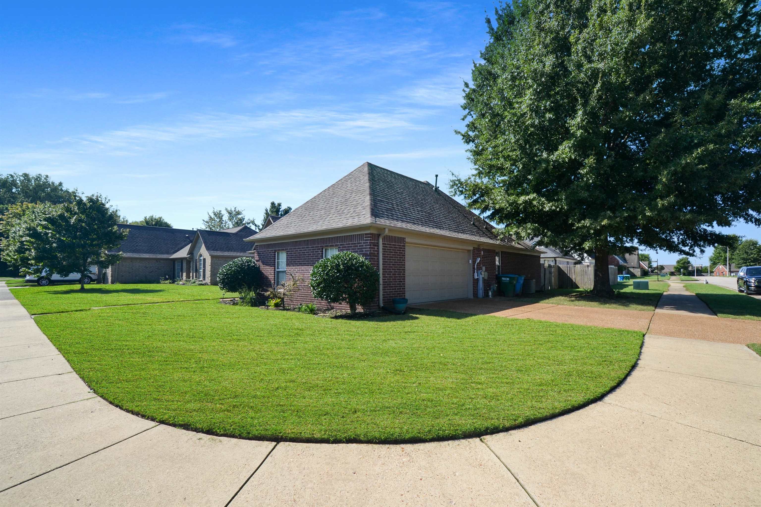 11810 VILLAGE CENTER ST