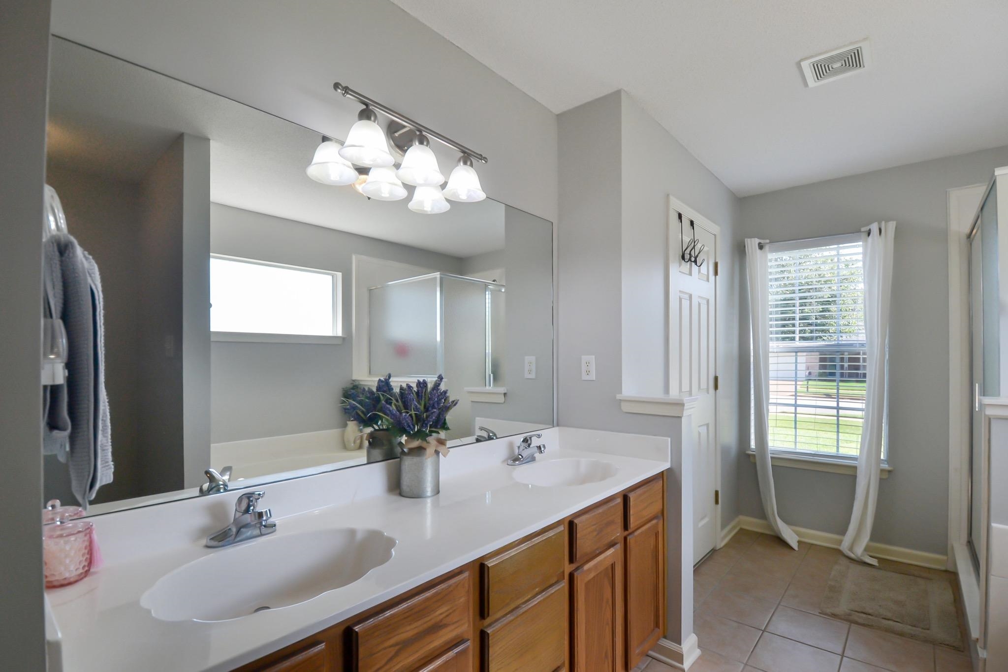 11810 VILLAGE CENTER ST