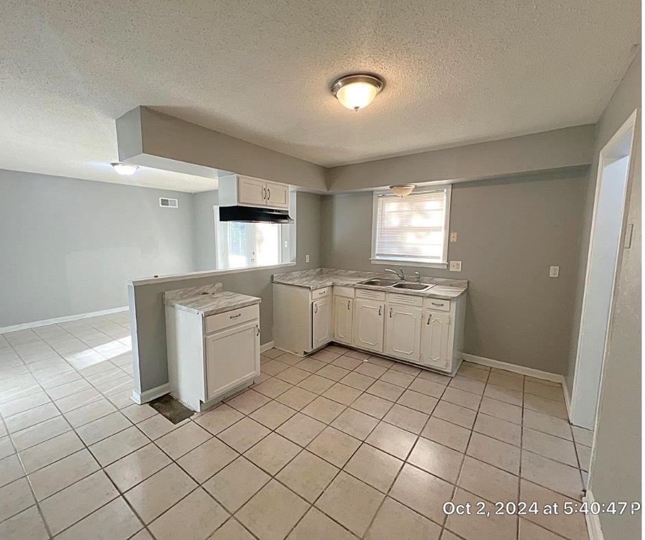 2593 MCARTHUR DR