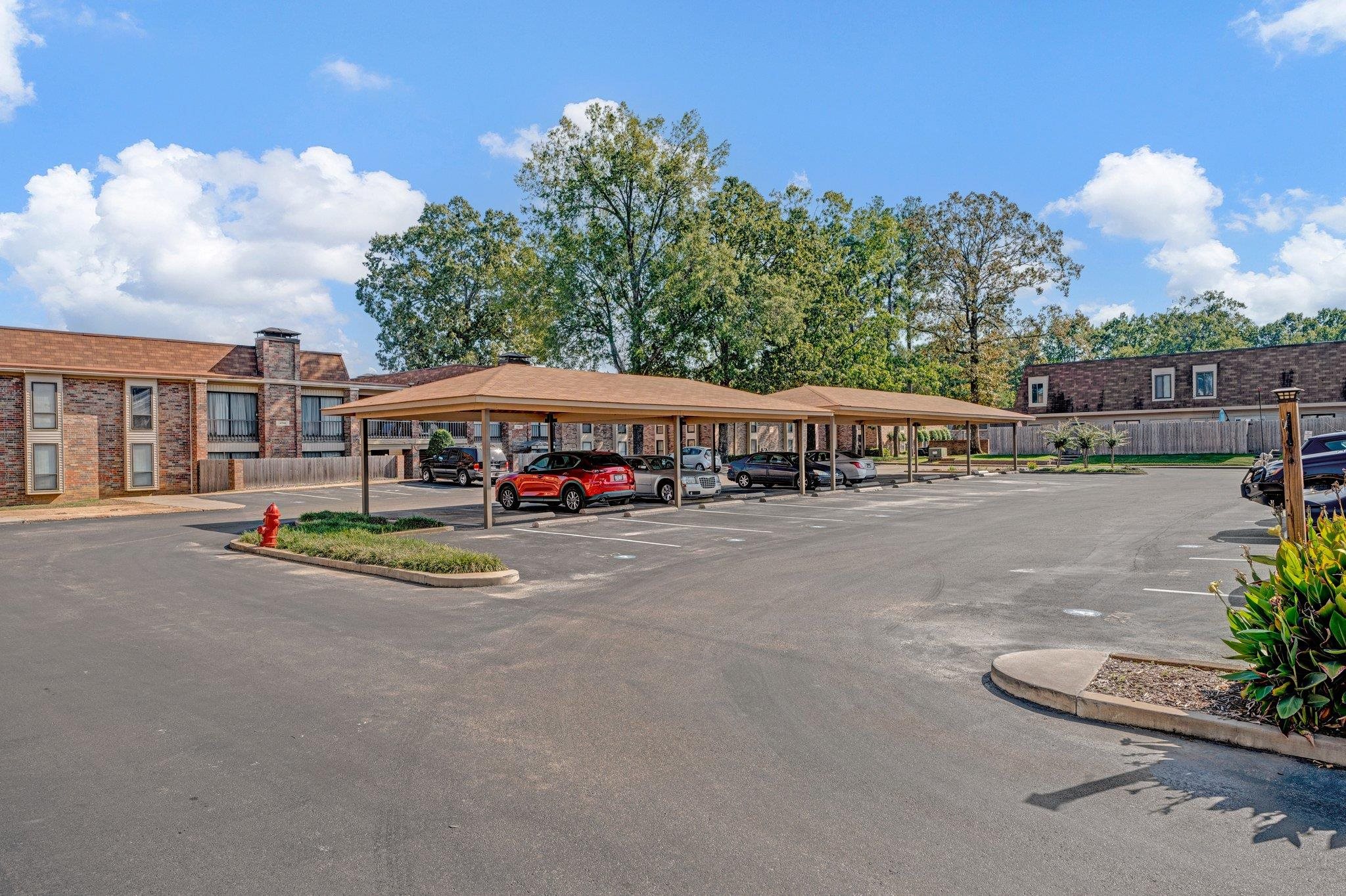 6573 POPLAR AVE Unit: 1