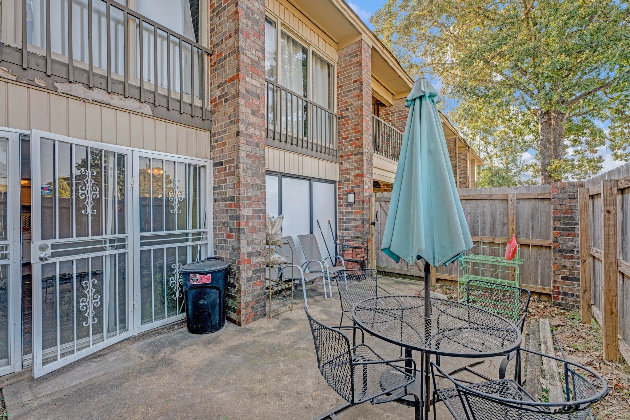 6573 POPLAR AVE Unit: 1