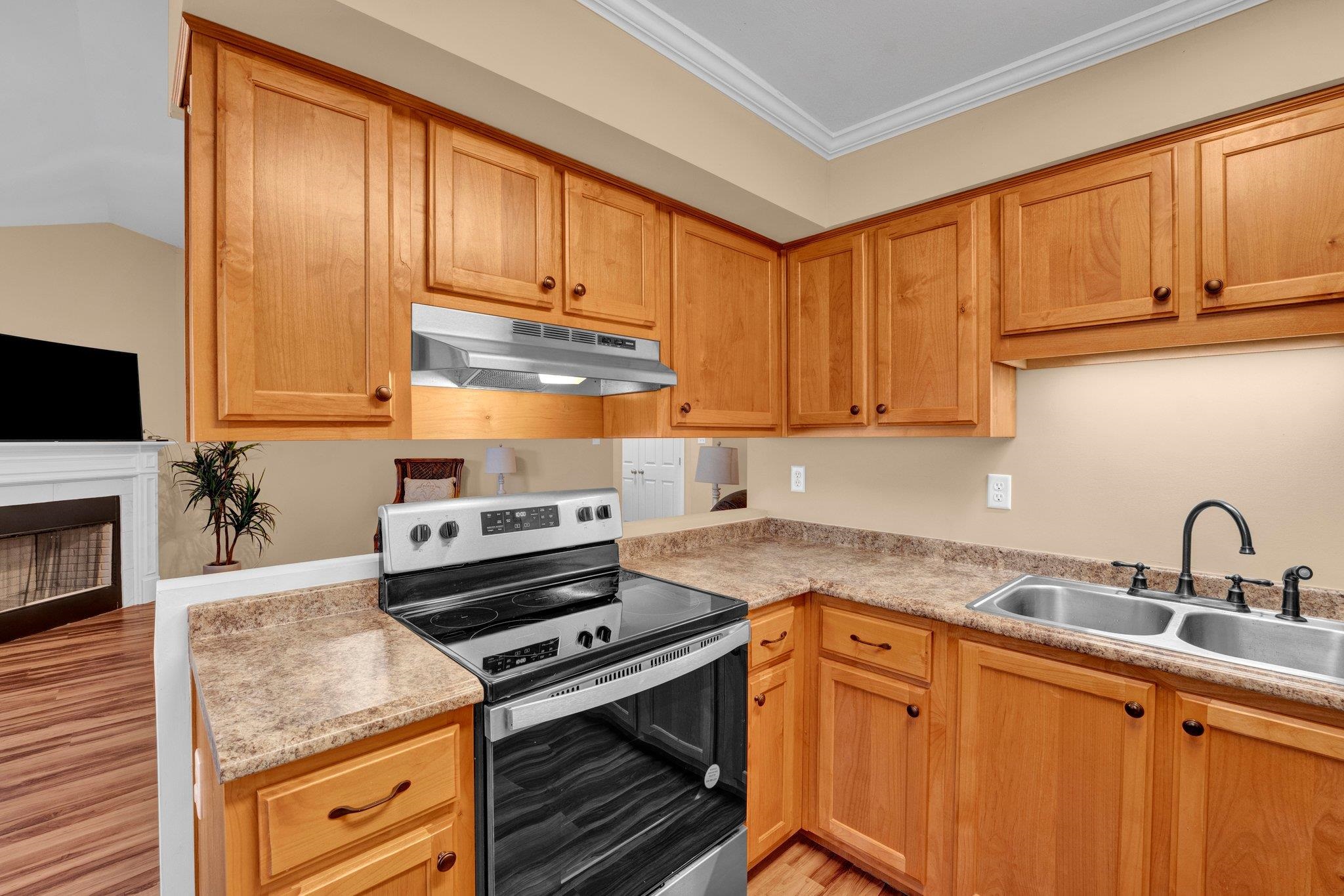 3107 ULTRAGREEN LN