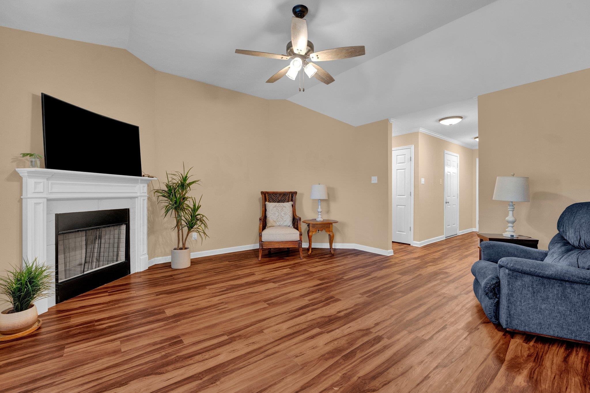 3107 ULTRAGREEN LN