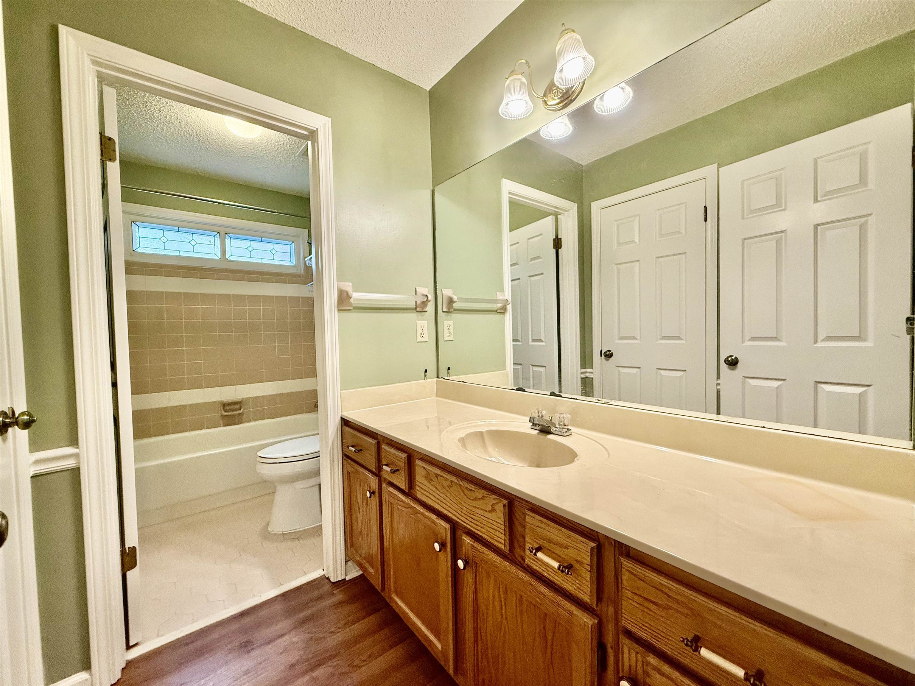 9427 MORNING WOODS CV