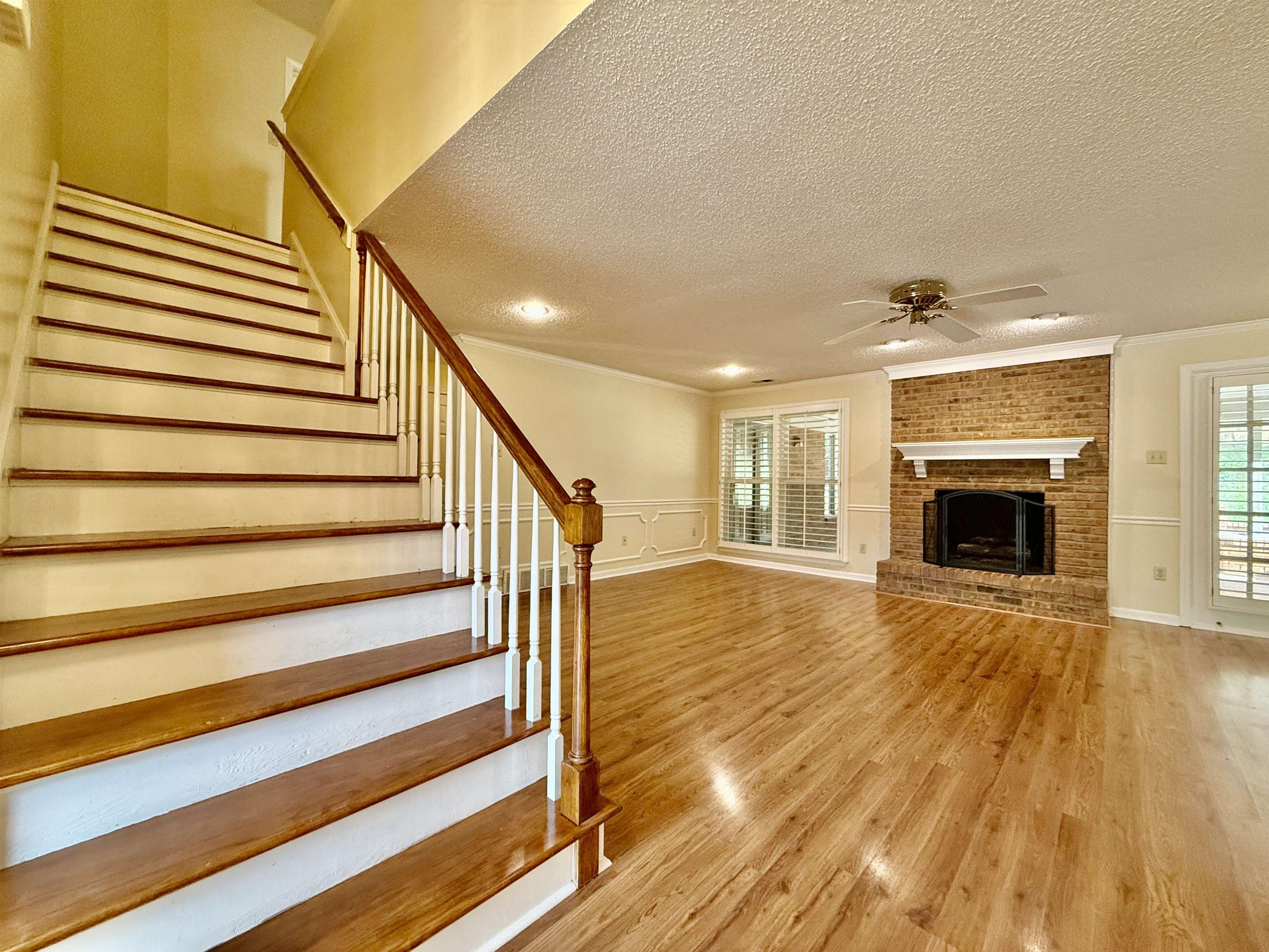 9427 MORNING WOODS CV