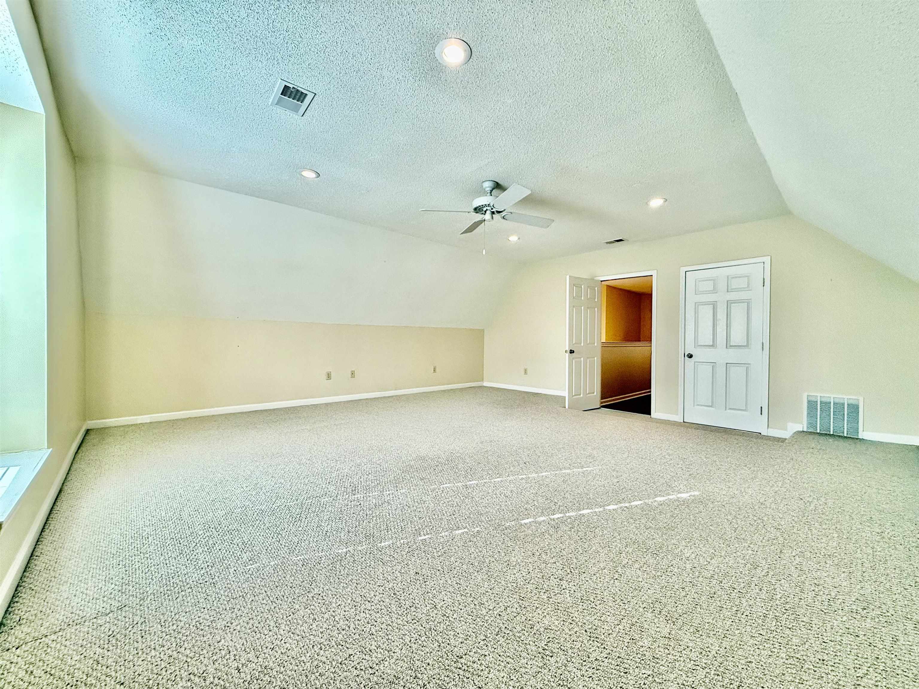 9427 MORNING WOODS CV