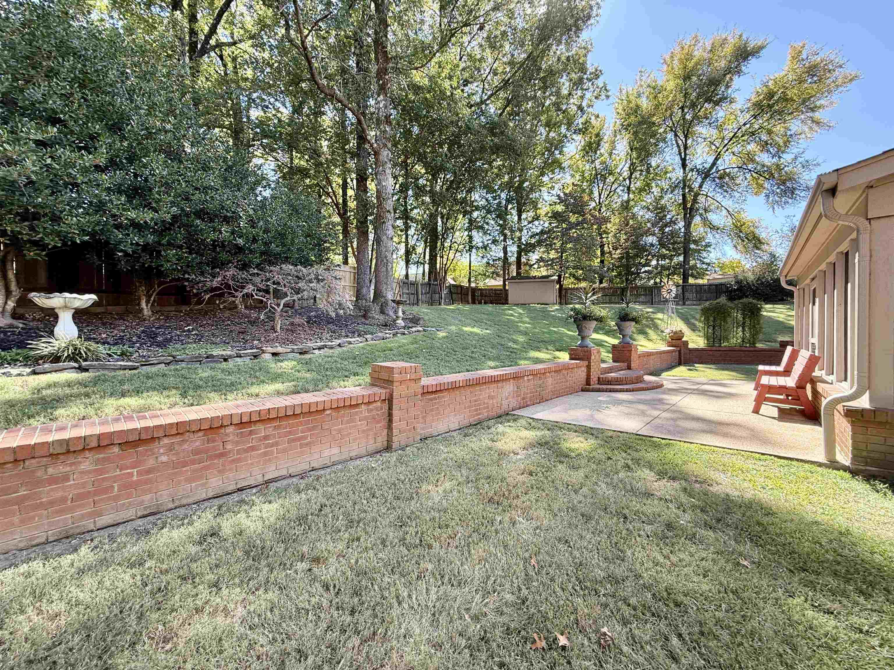 9427 MORNING WOODS CV