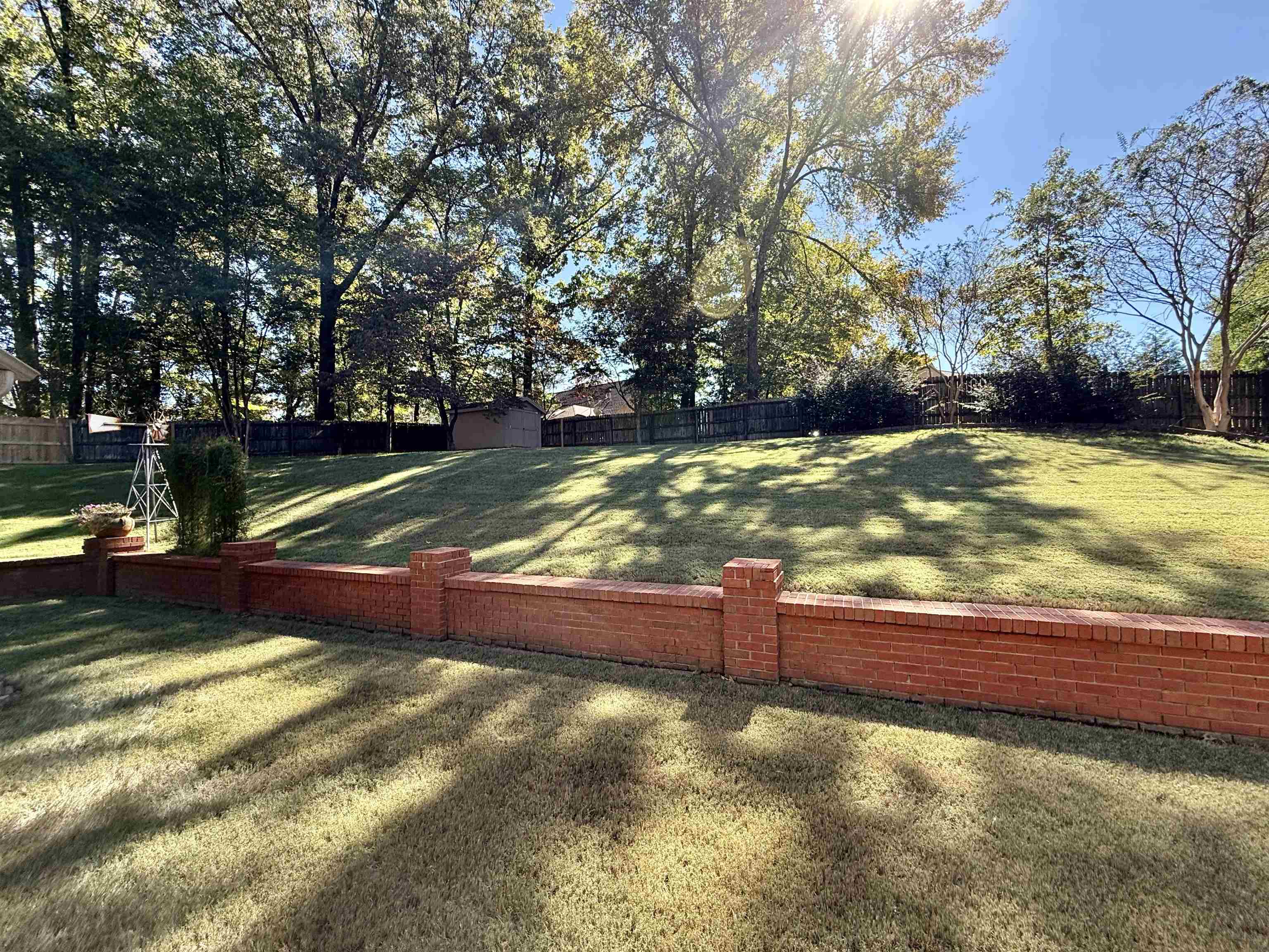 9427 MORNING WOODS CV