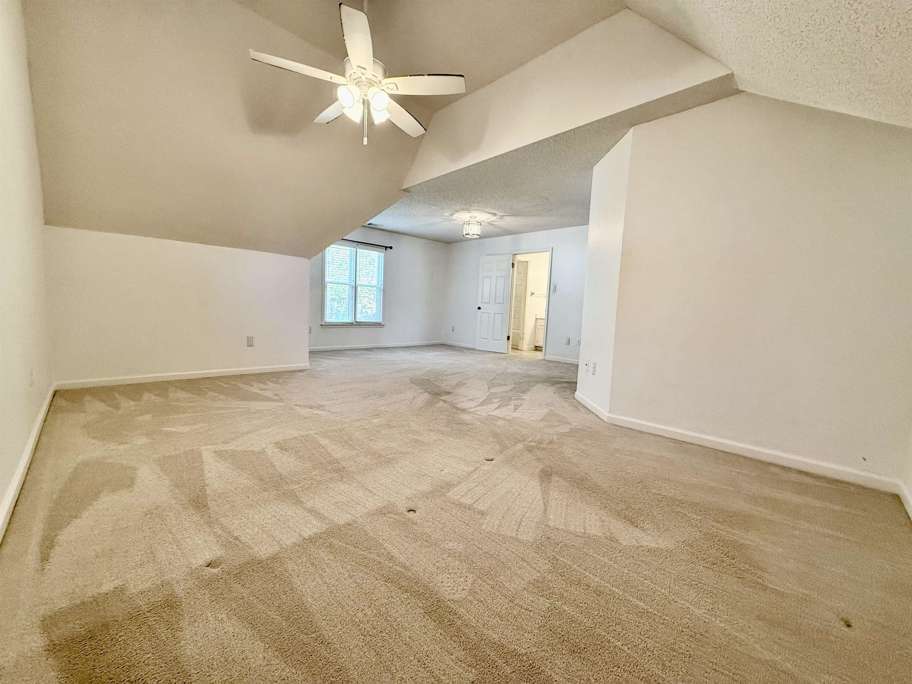 9427 MORNING WOODS CV