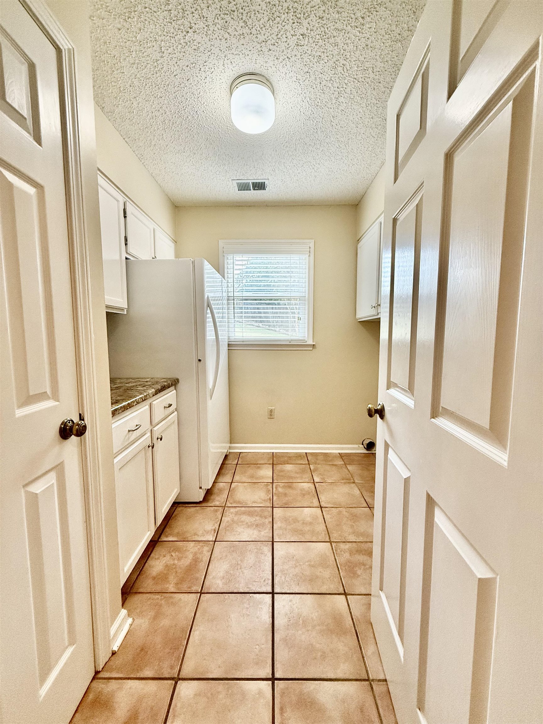 9427 MORNING WOODS CV