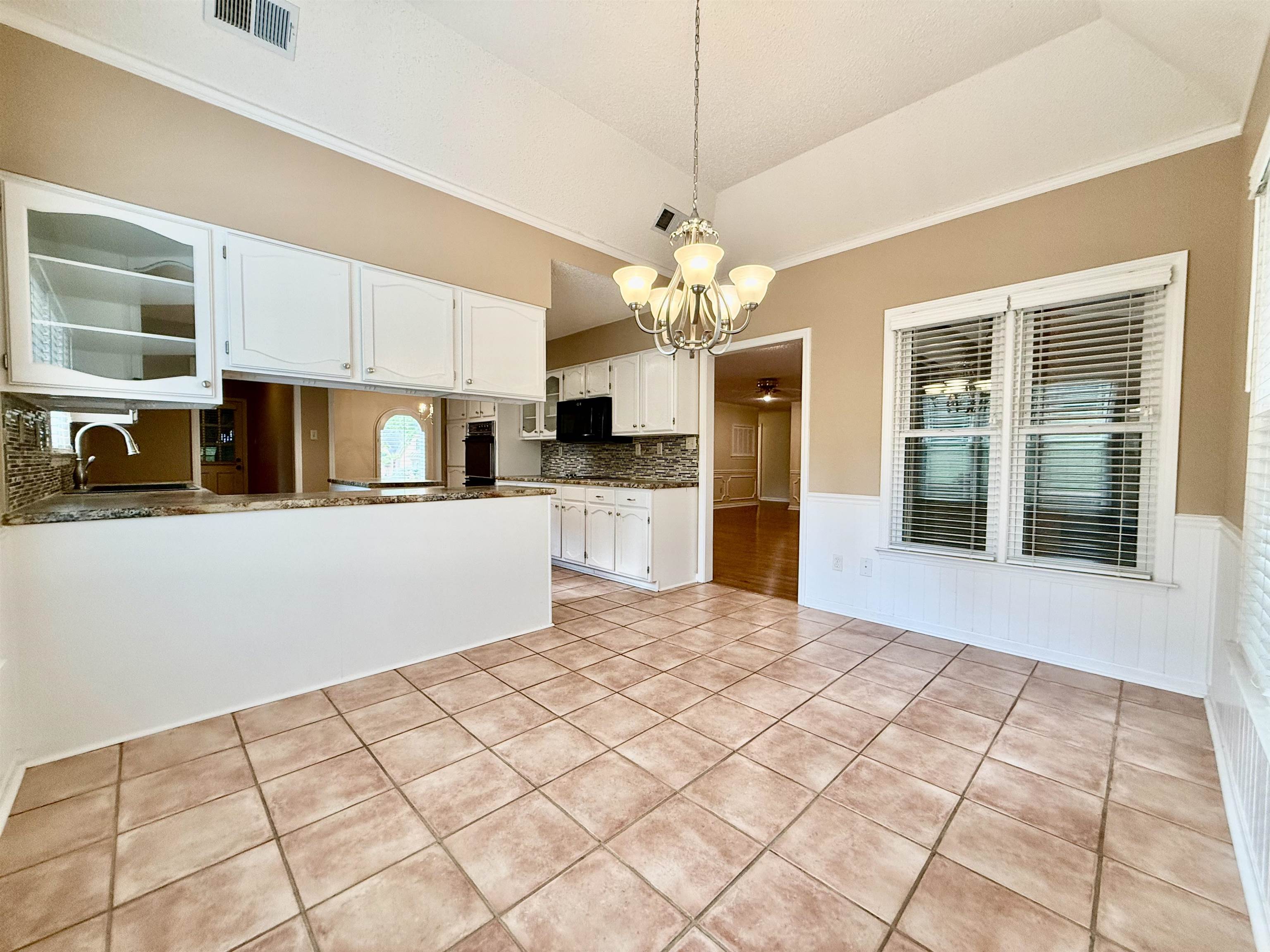 9427 MORNING WOODS CV