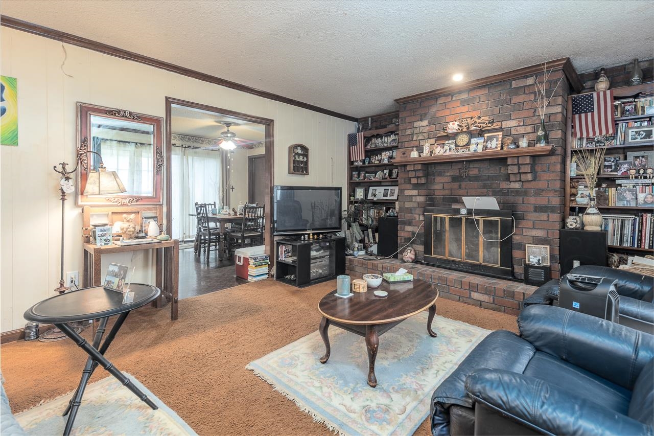 6040 CASCADE HILL CV