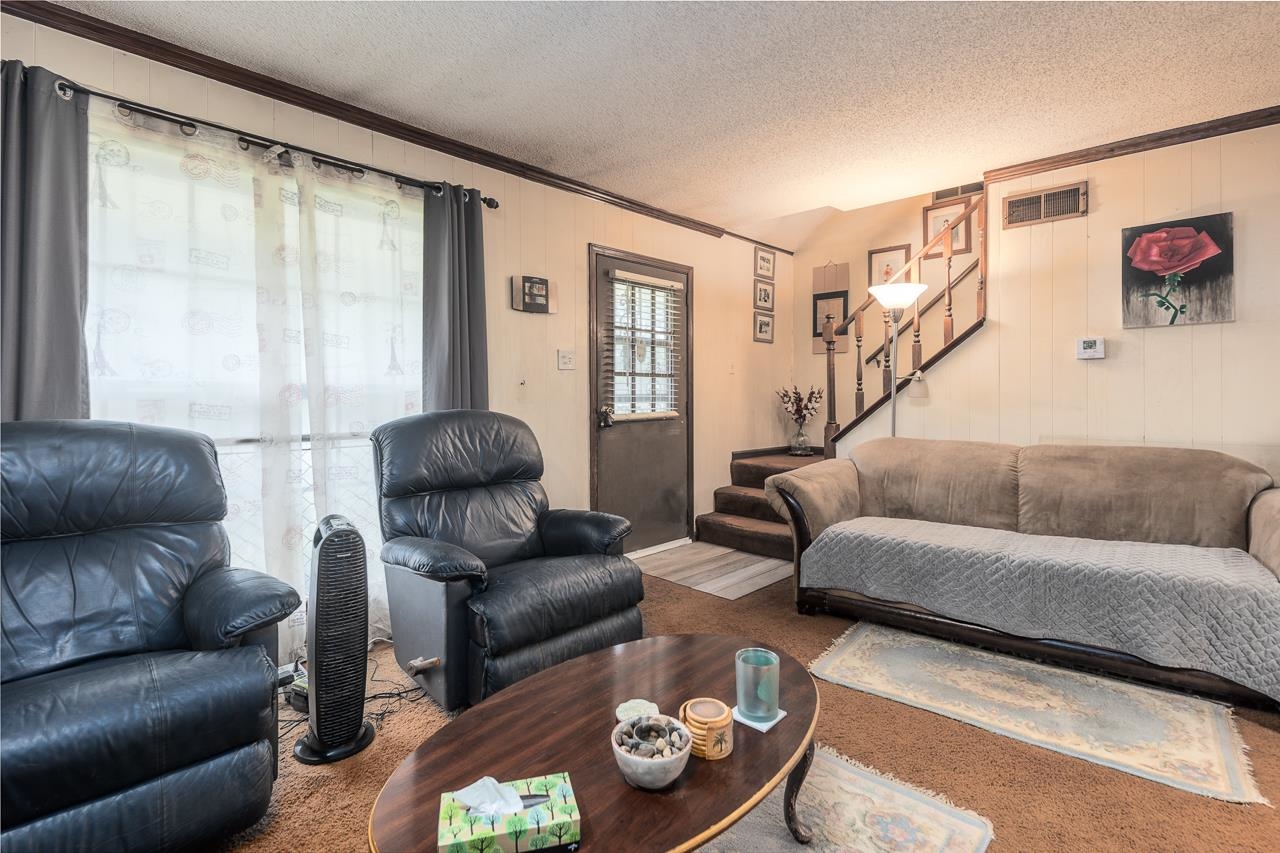 6040 CASCADE HILL CV