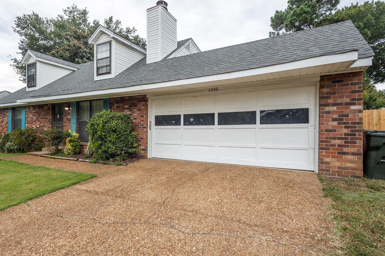 6040 CASCADE HILL CV