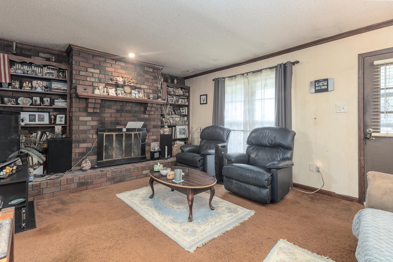 6040 CASCADE HILL CV