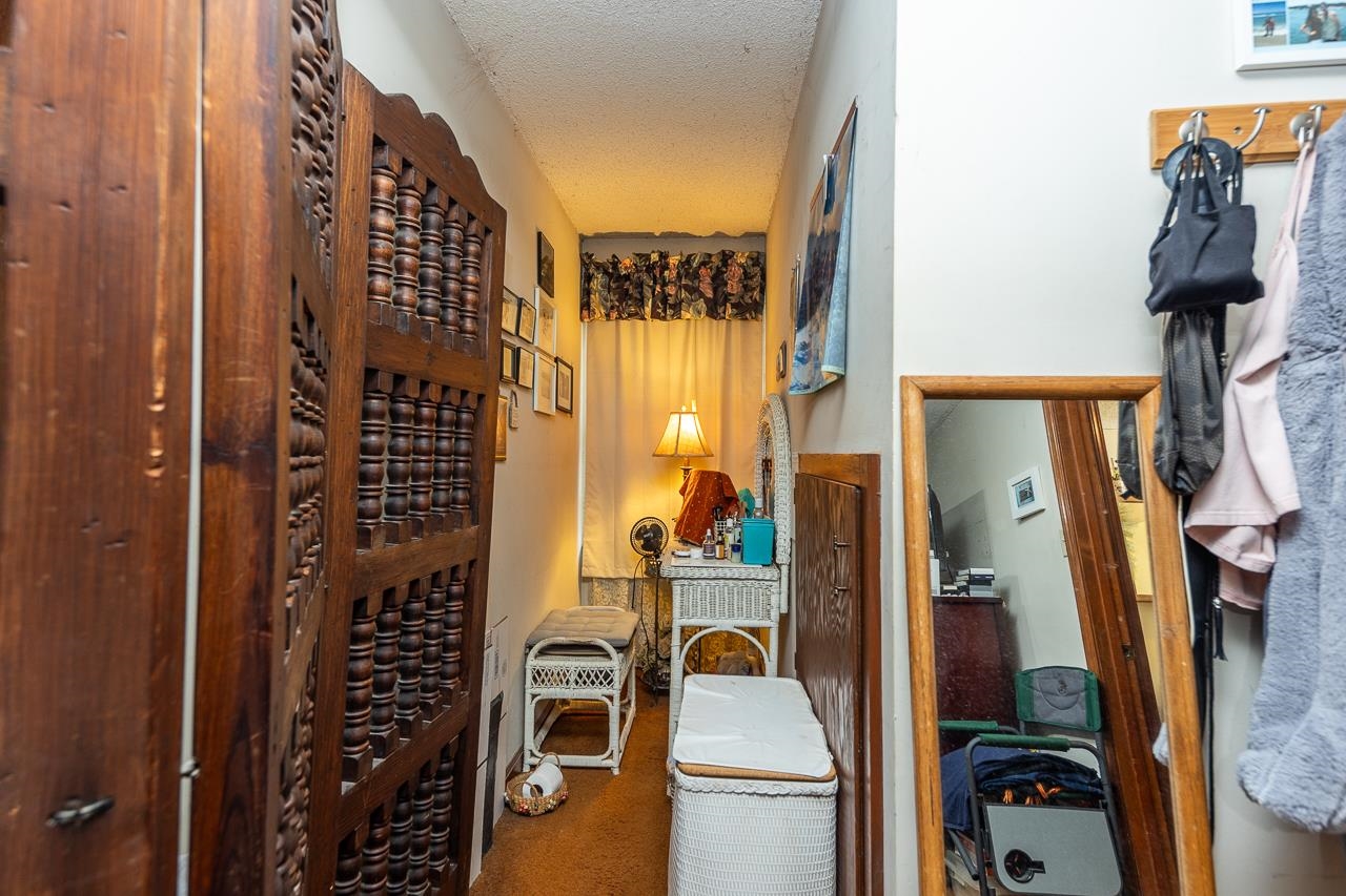 6040 CASCADE HILL CV