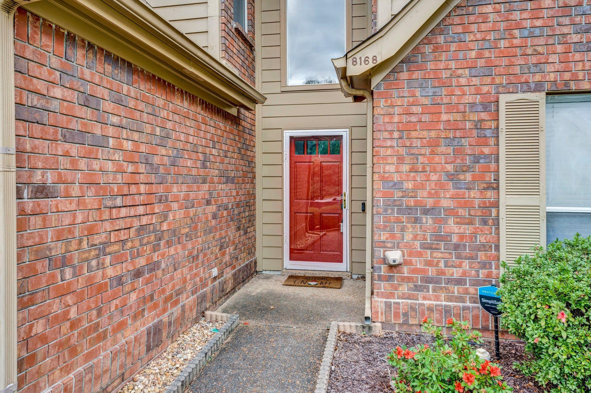 8168 WALNUT KNOLL CV