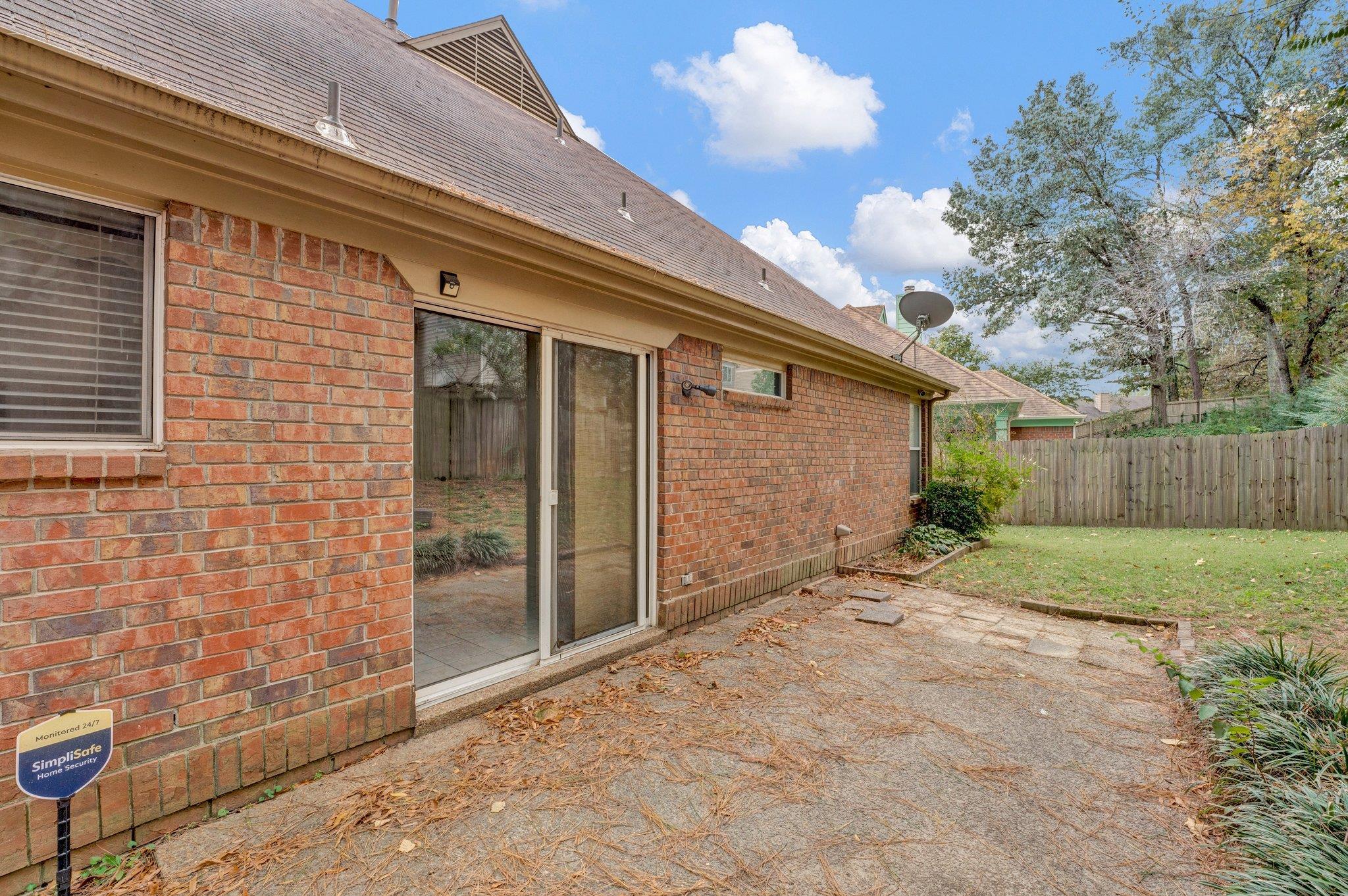 8168 WALNUT KNOLL CV