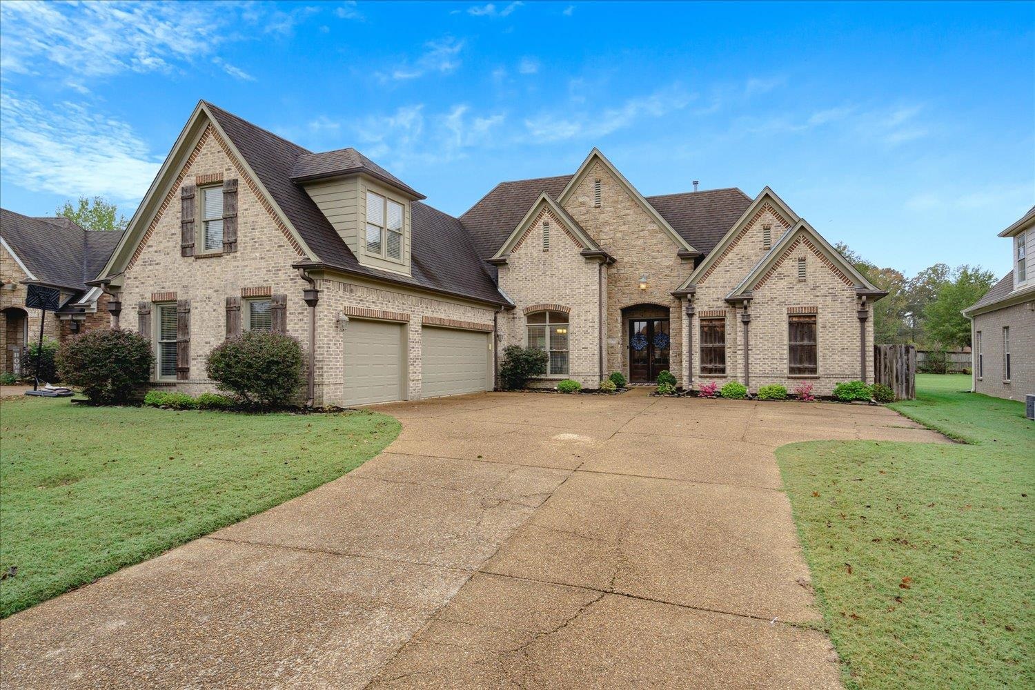 12091 BROOKS VILLAGE DR