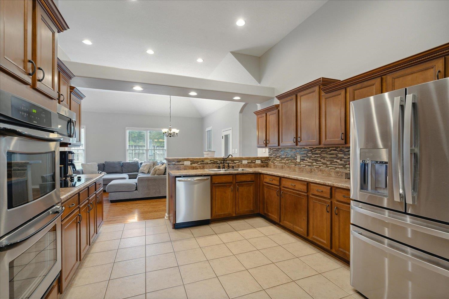 12091 BROOKS VILLAGE DR