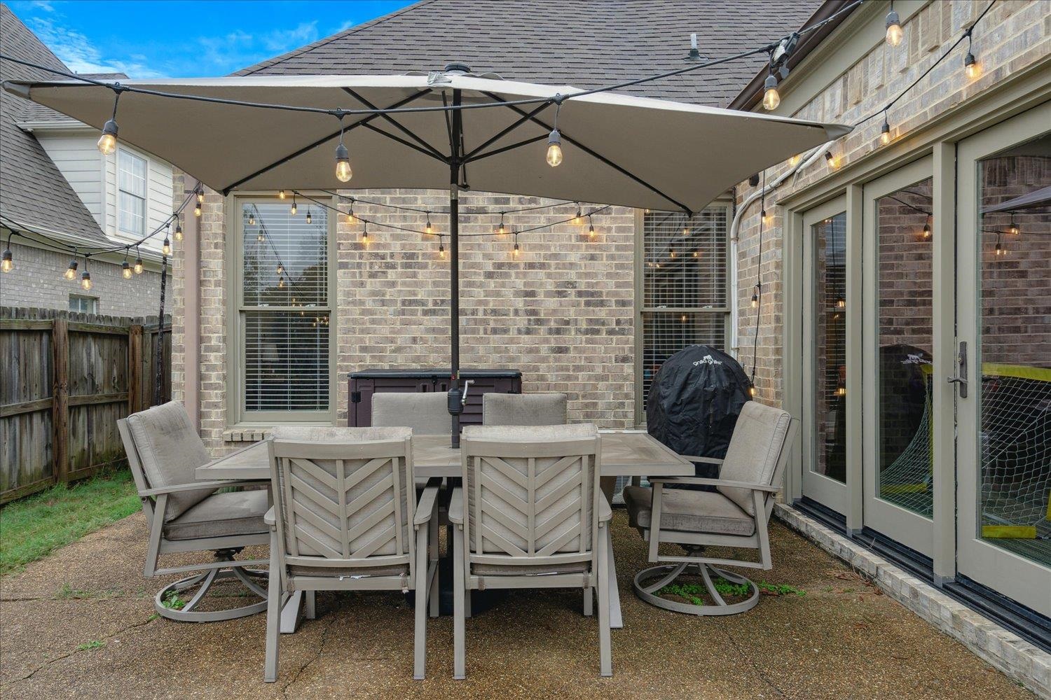 12091 BROOKS VILLAGE DR