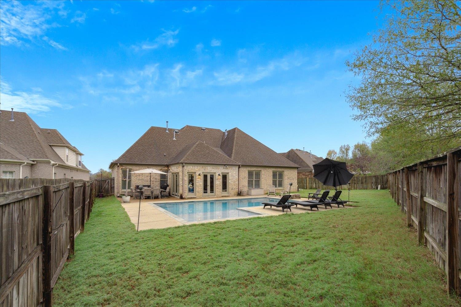 12091 BROOKS VILLAGE DR