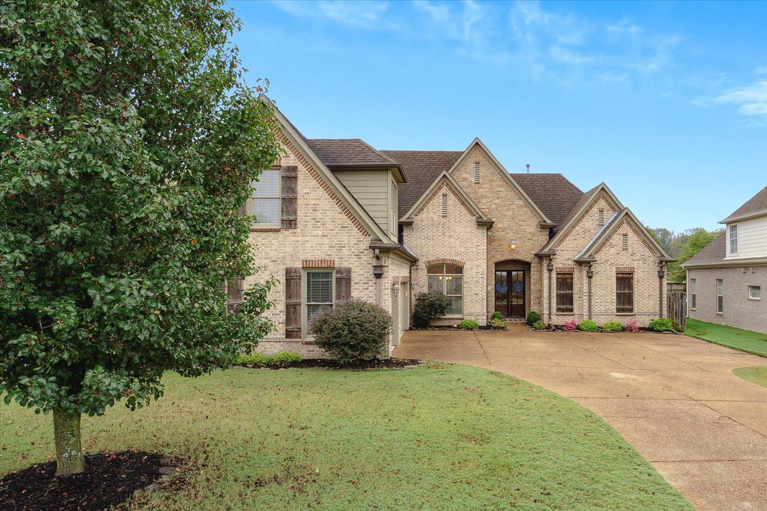 12091 BROOKS VILLAGE DR