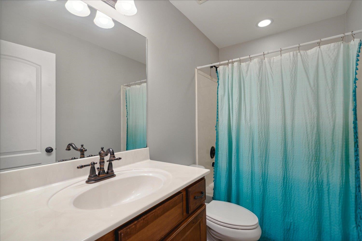 12091 BROOKS VILLAGE DR