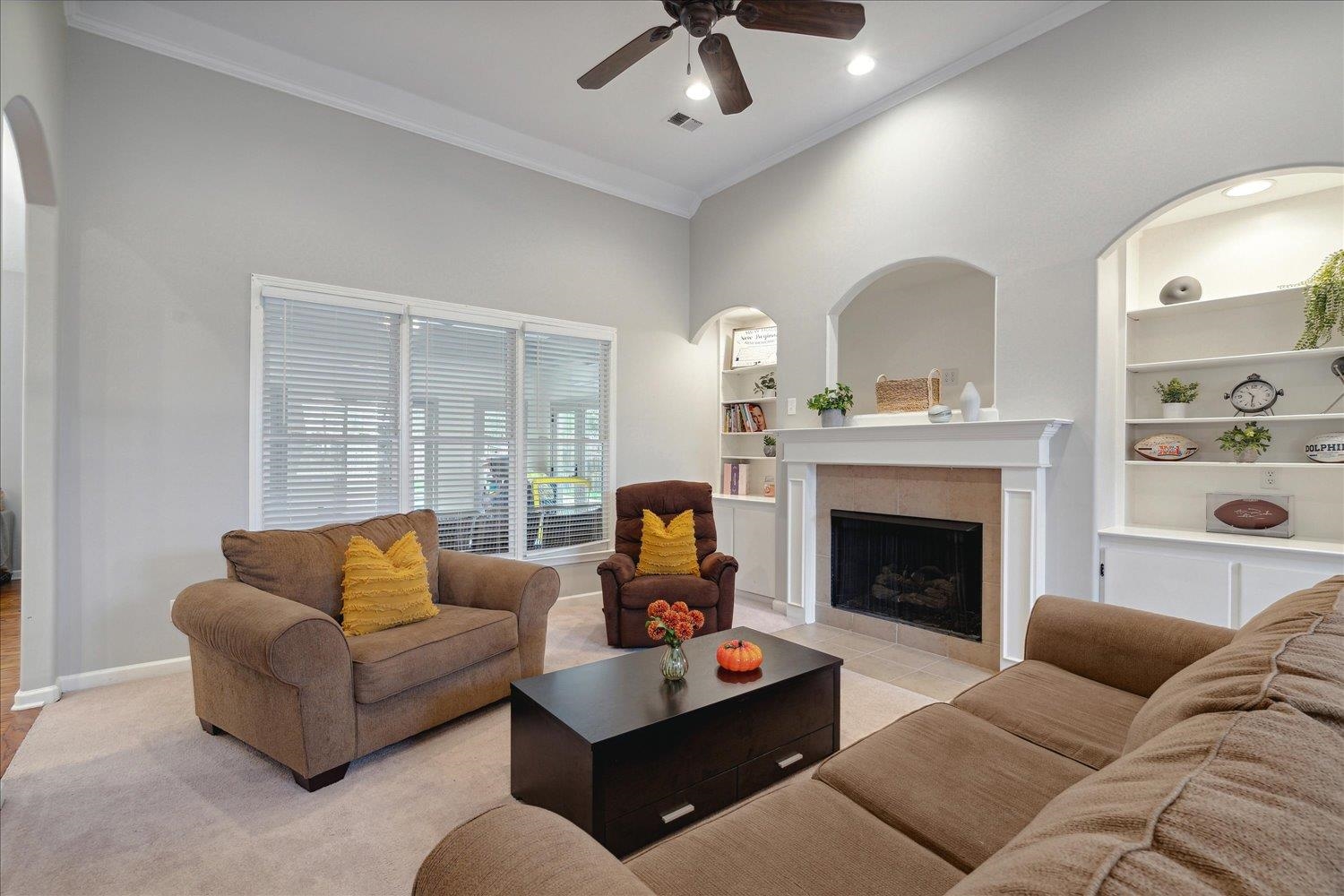 12091 BROOKS VILLAGE DR