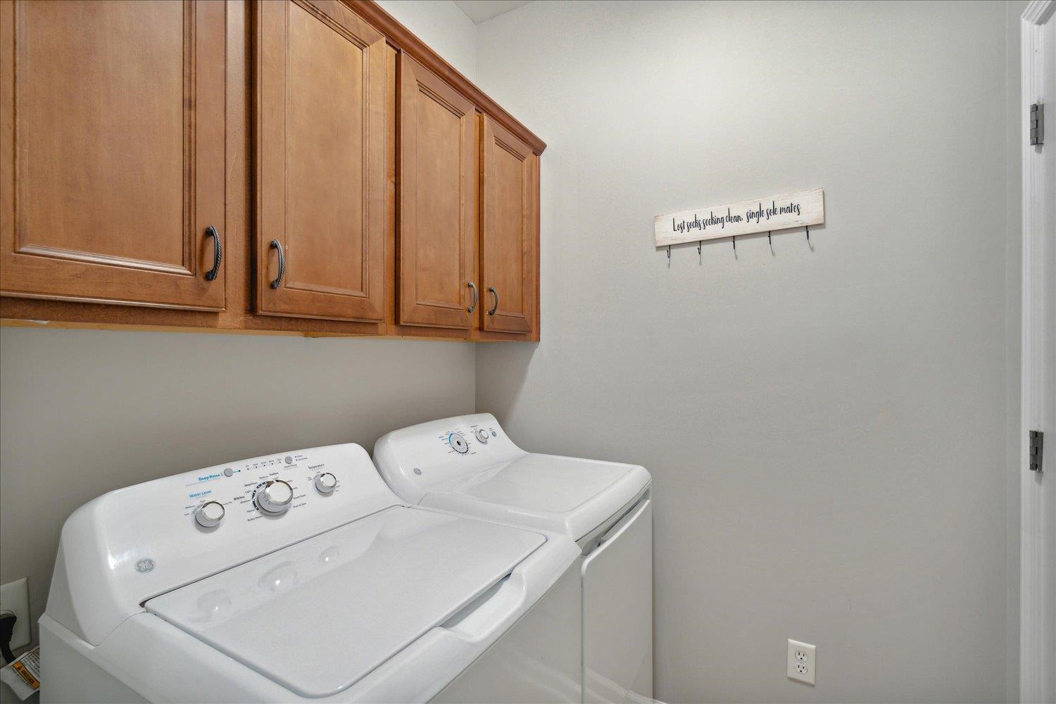 12091 BROOKS VILLAGE DR