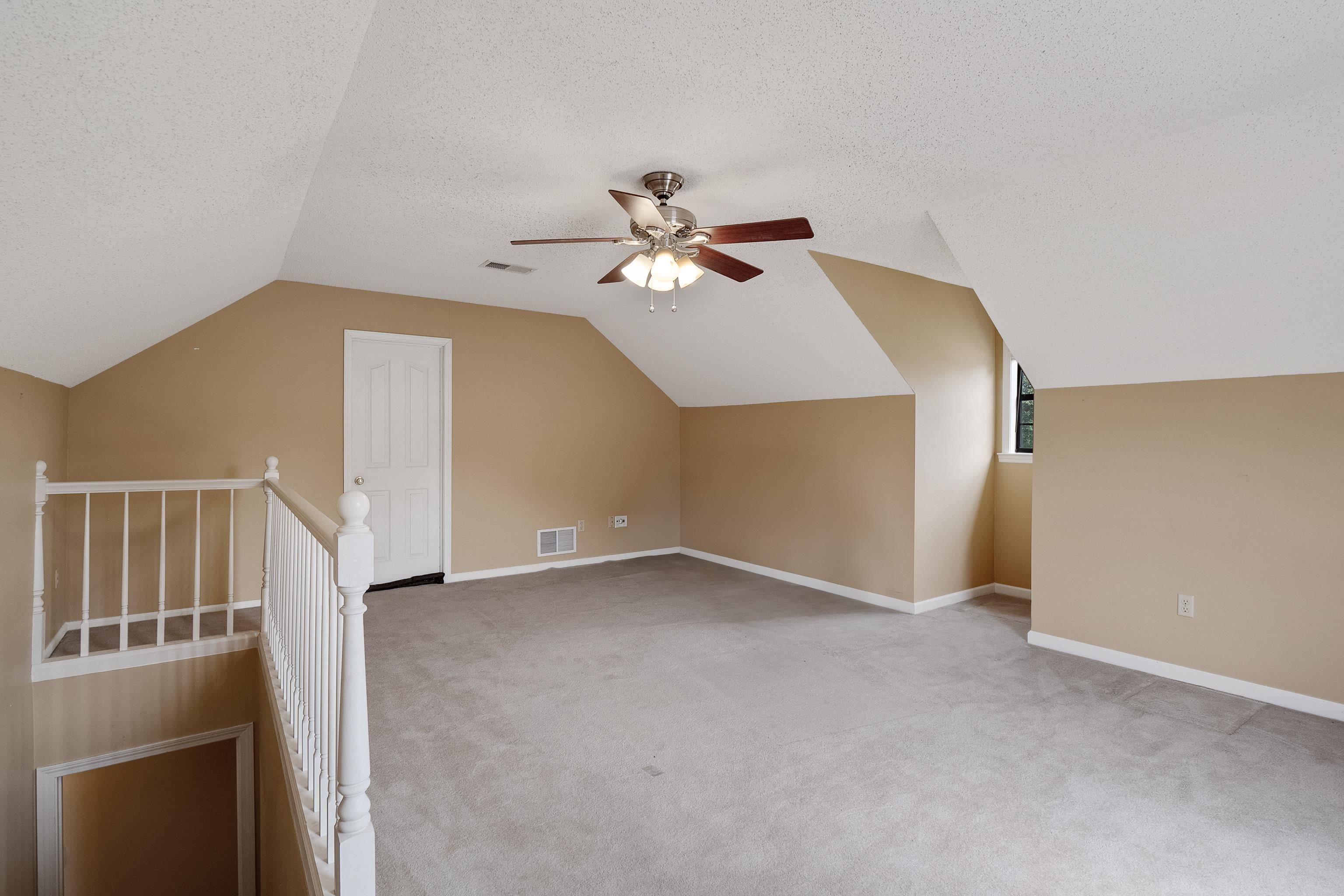 9633 PINE POINT DR