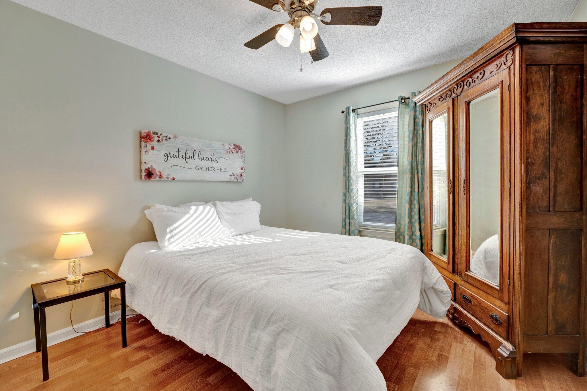 9652 MEADOW GREEN CV