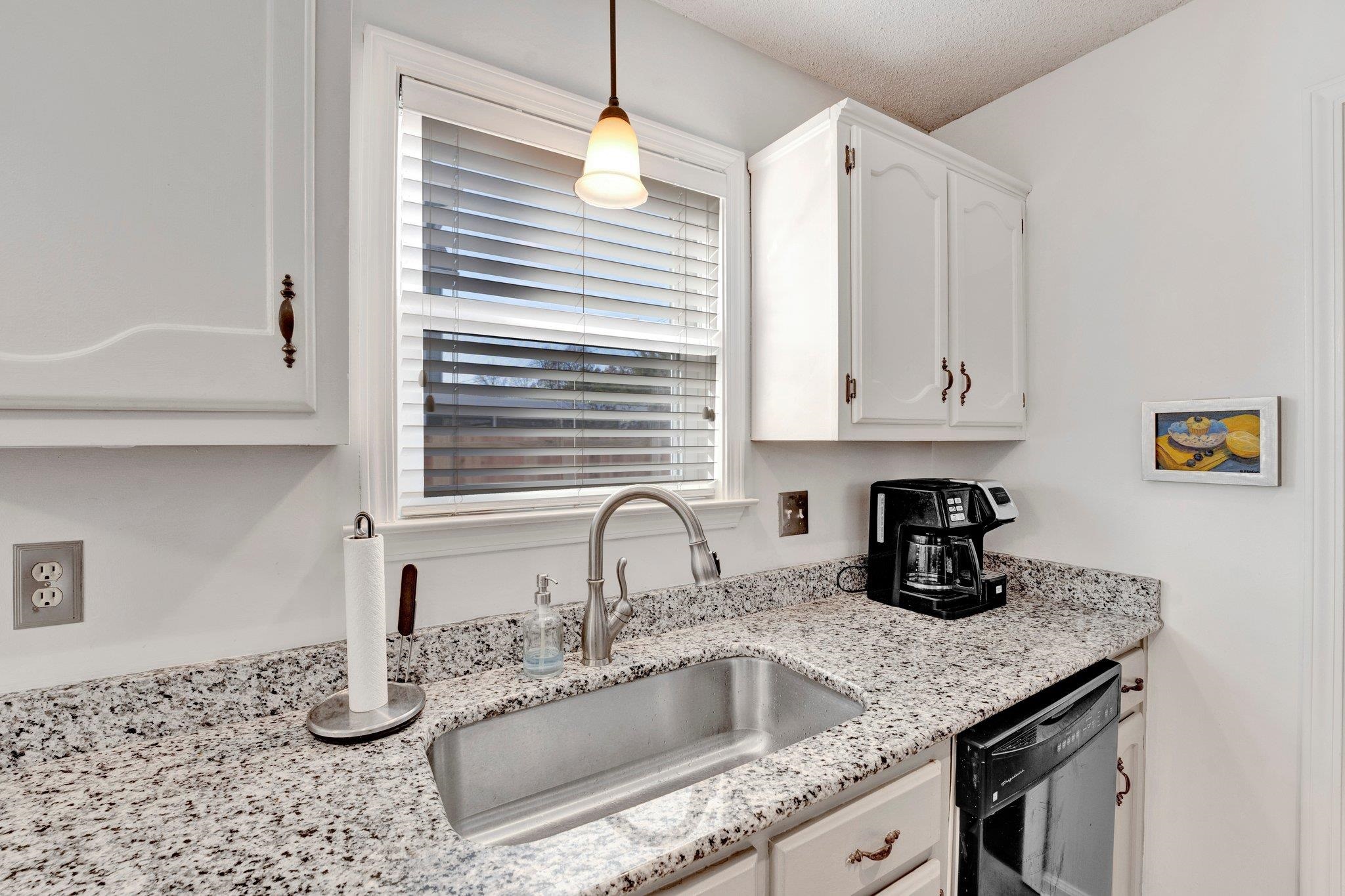 9652 MEADOW GREEN CV