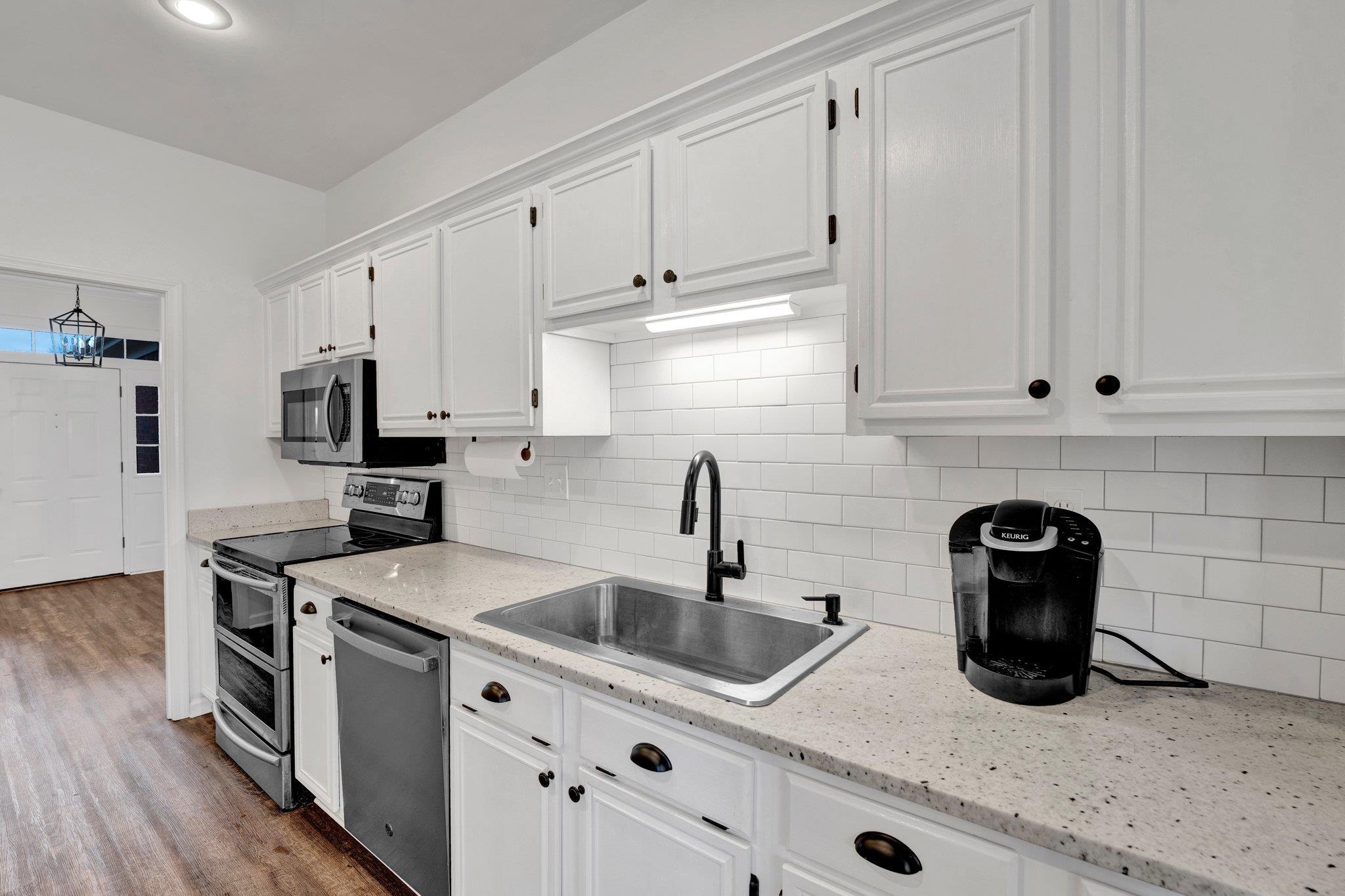 4118 PERSIMMON HILL CV