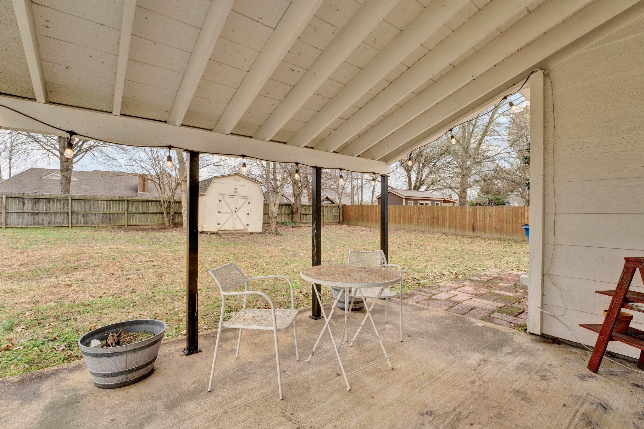 60 ANITA DR