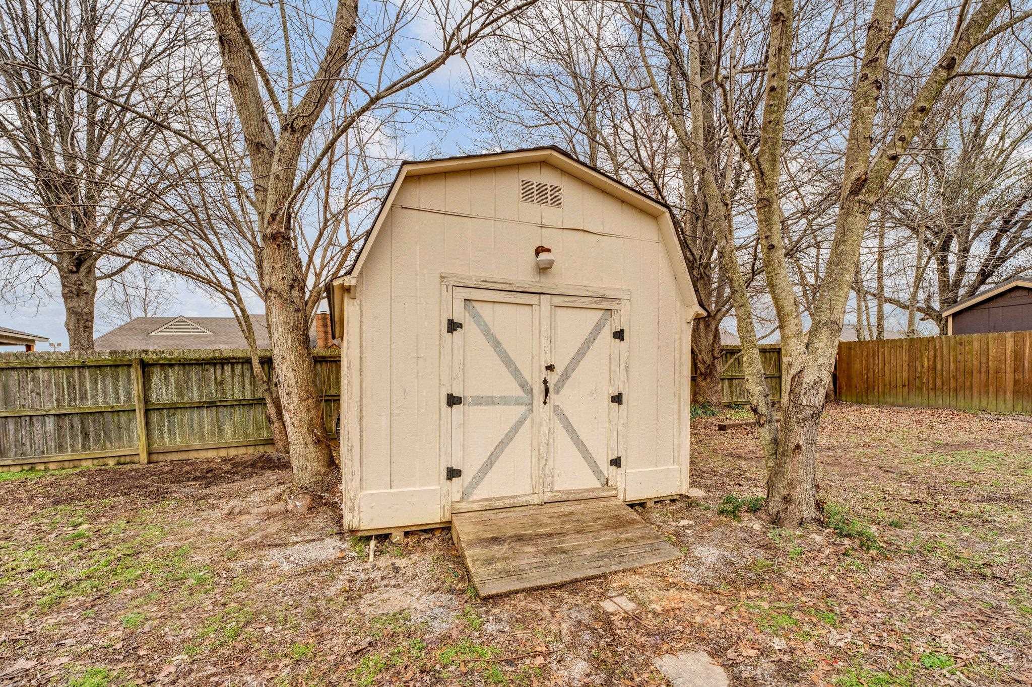 60 ANITA DR