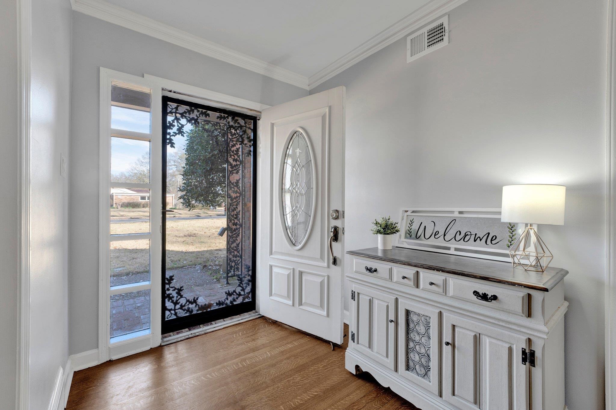 1089 OAK RIDGE DR