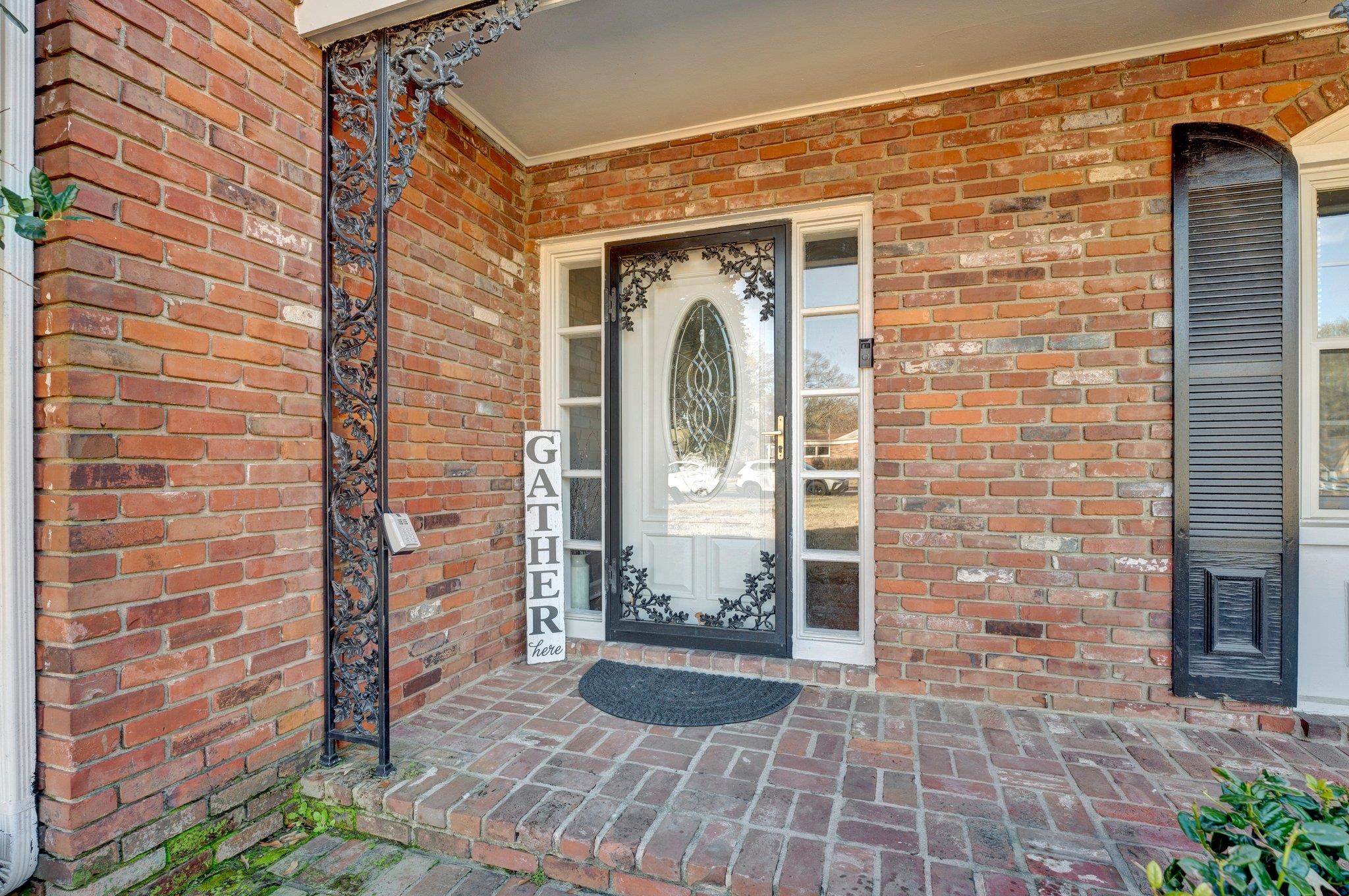 1089 OAK RIDGE DR