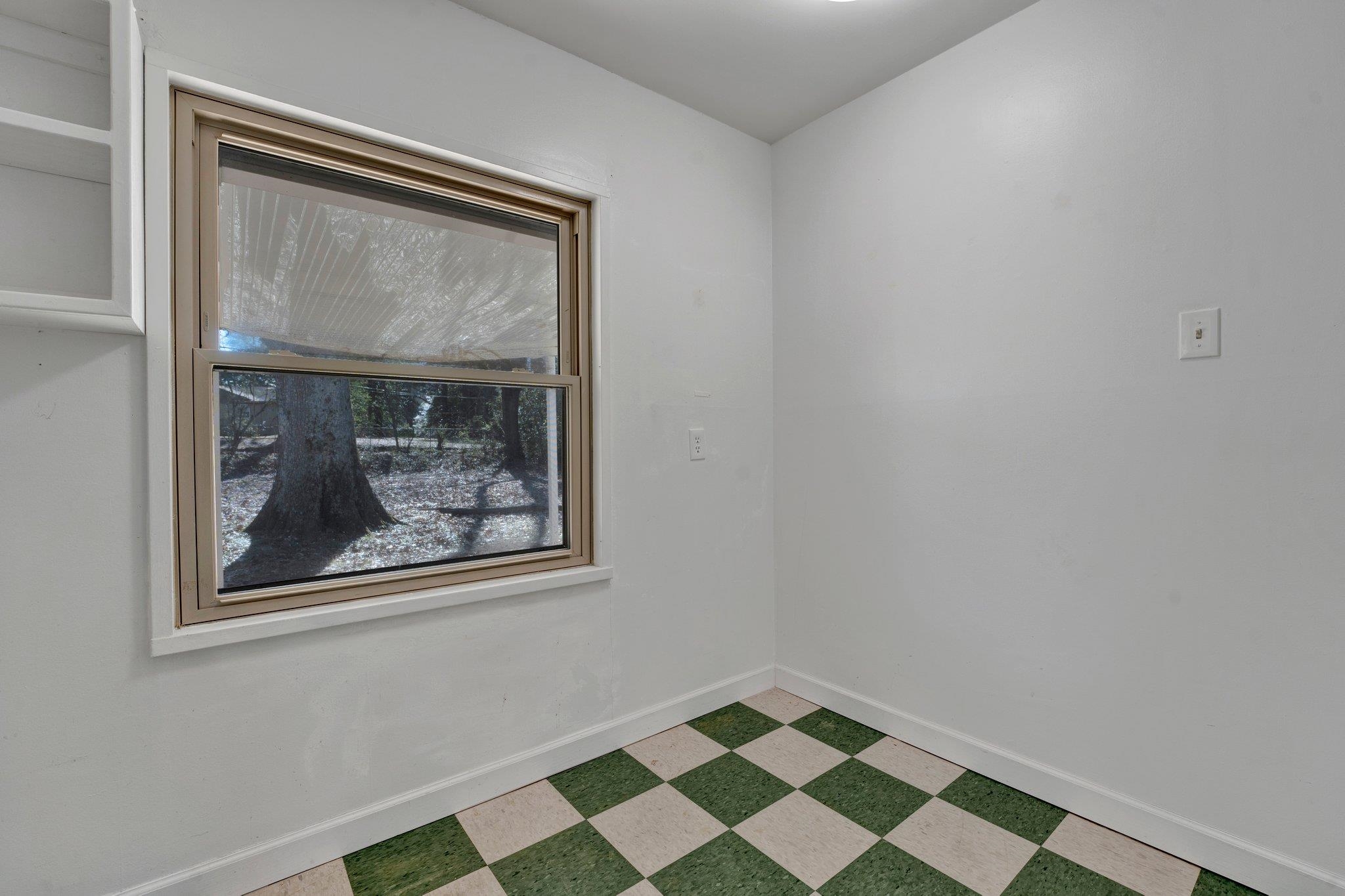 5387 BRANTFORD AVE
