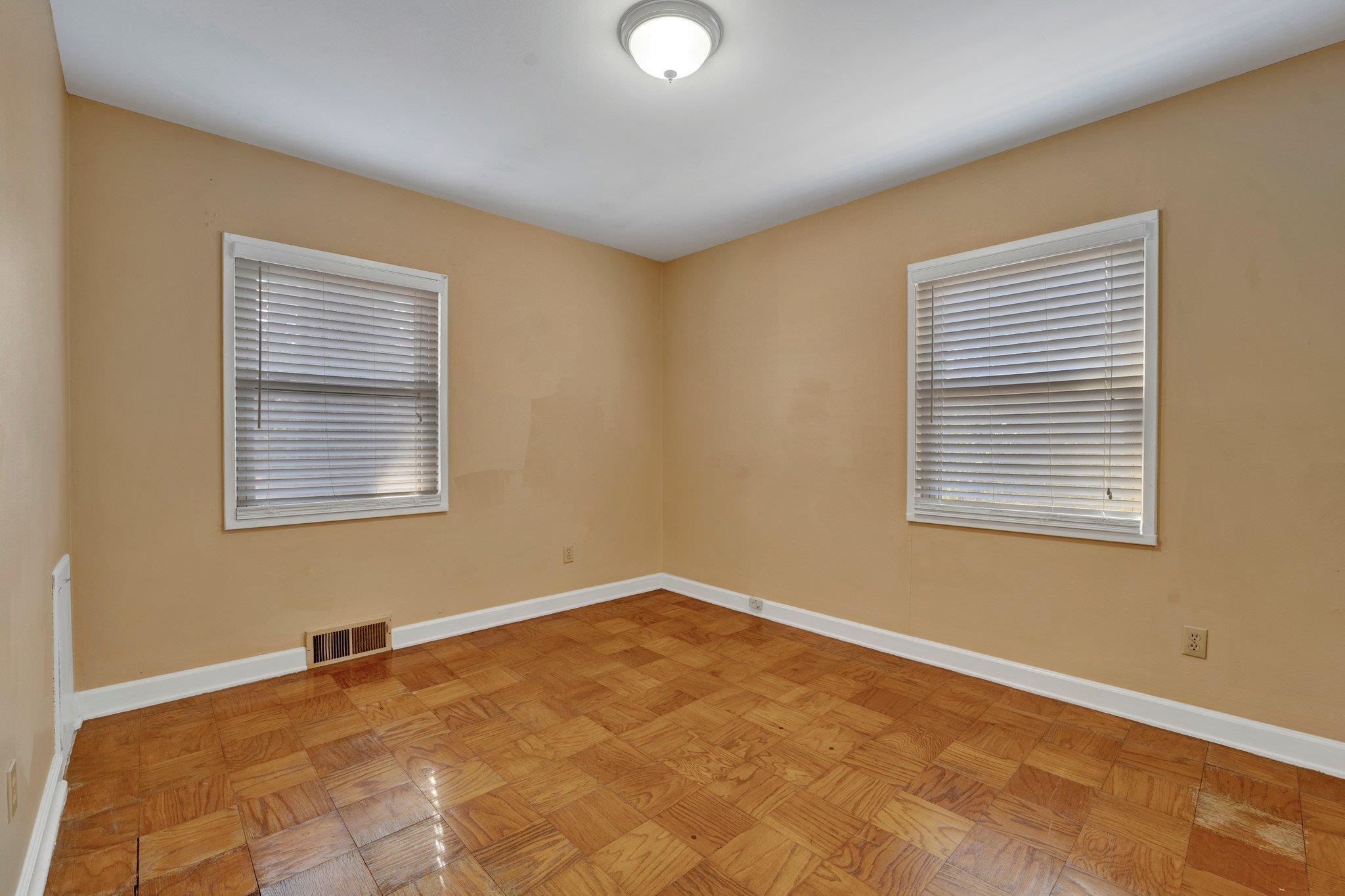 5387 BRANTFORD AVE