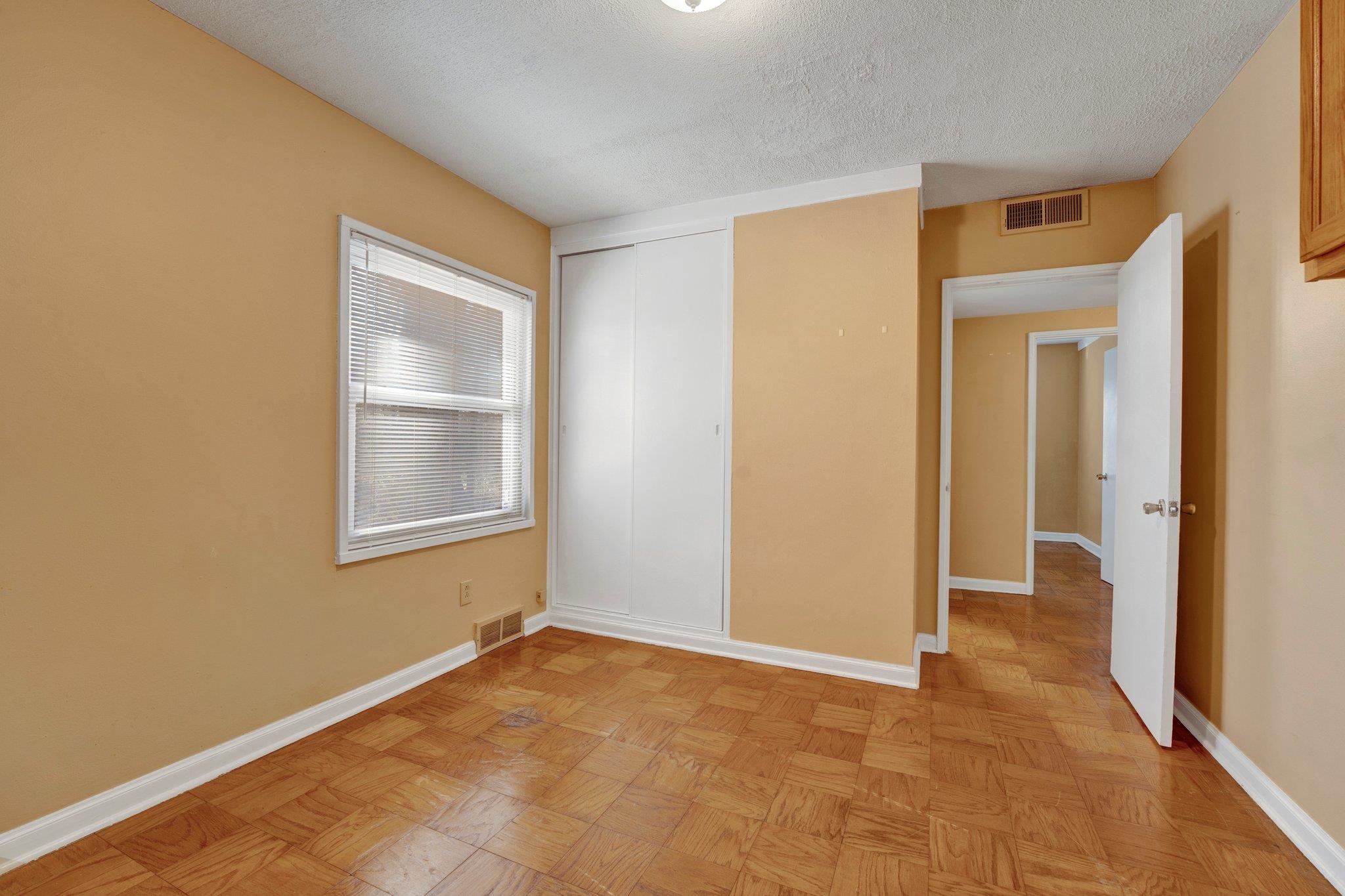 5387 BRANTFORD AVE