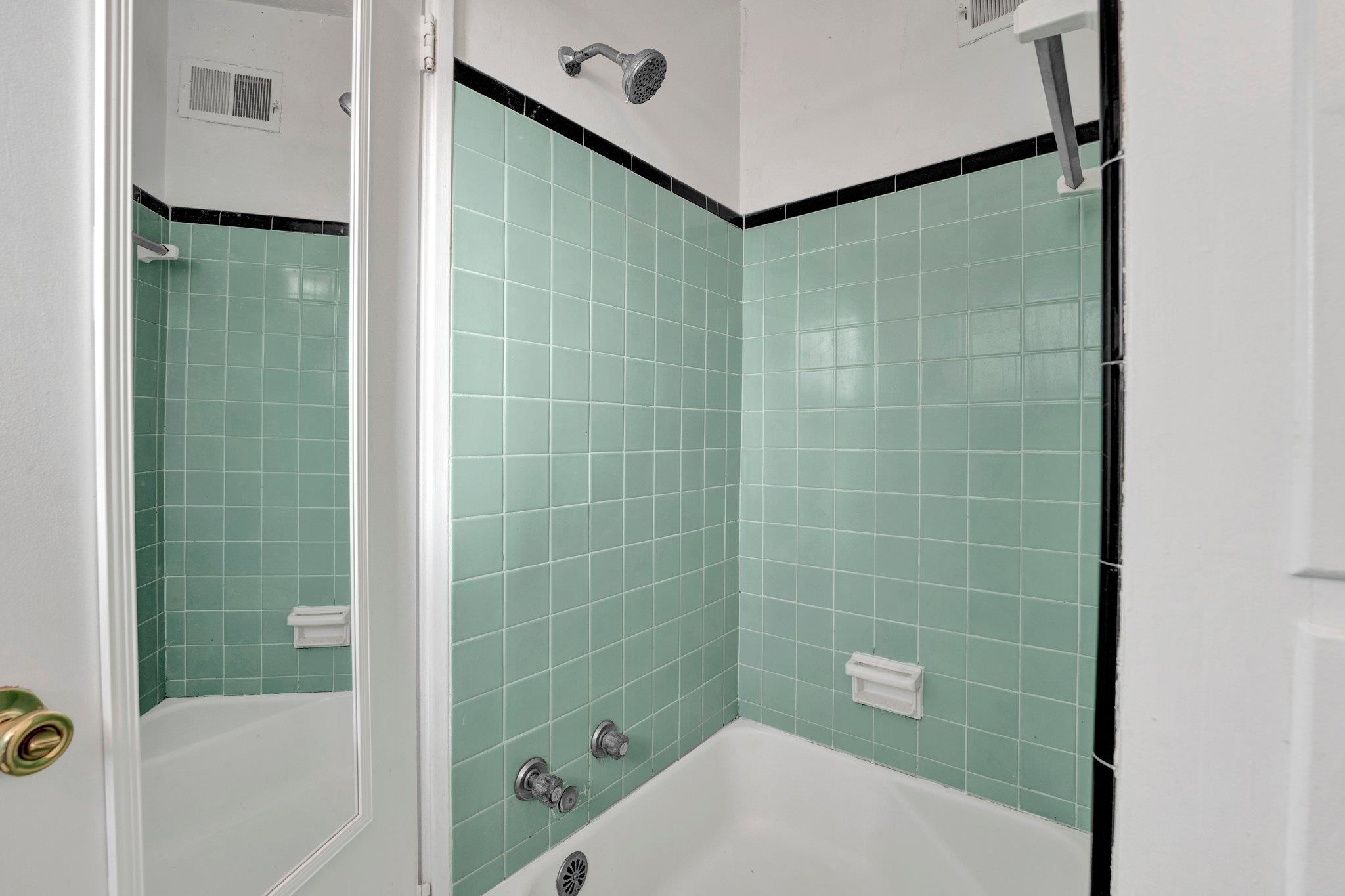 5387 BRANTFORD AVE