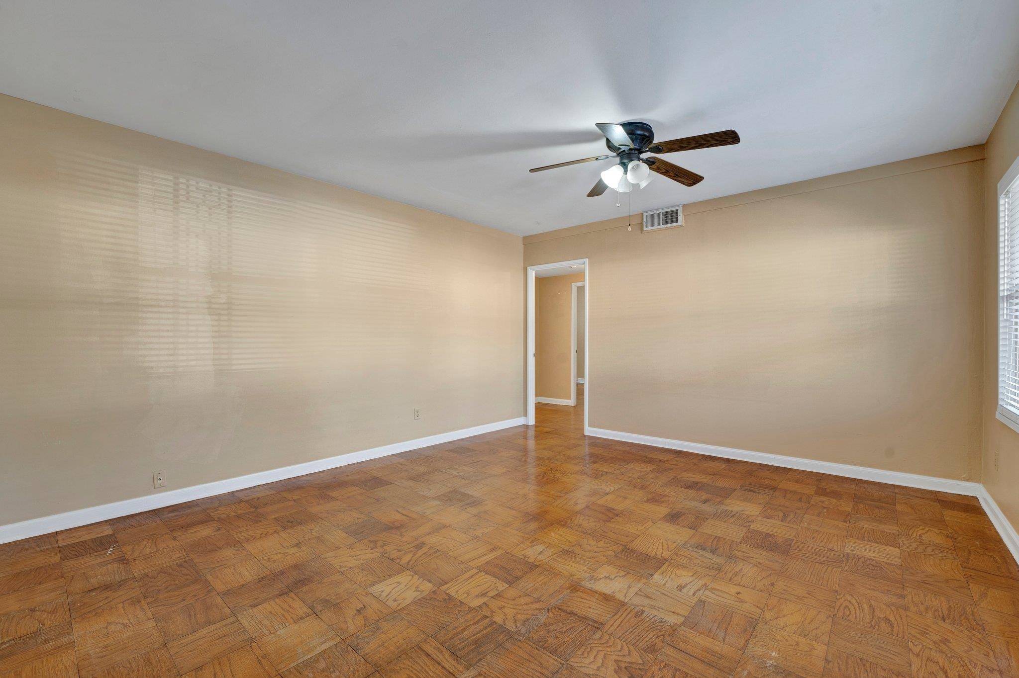 5387 BRANTFORD AVE