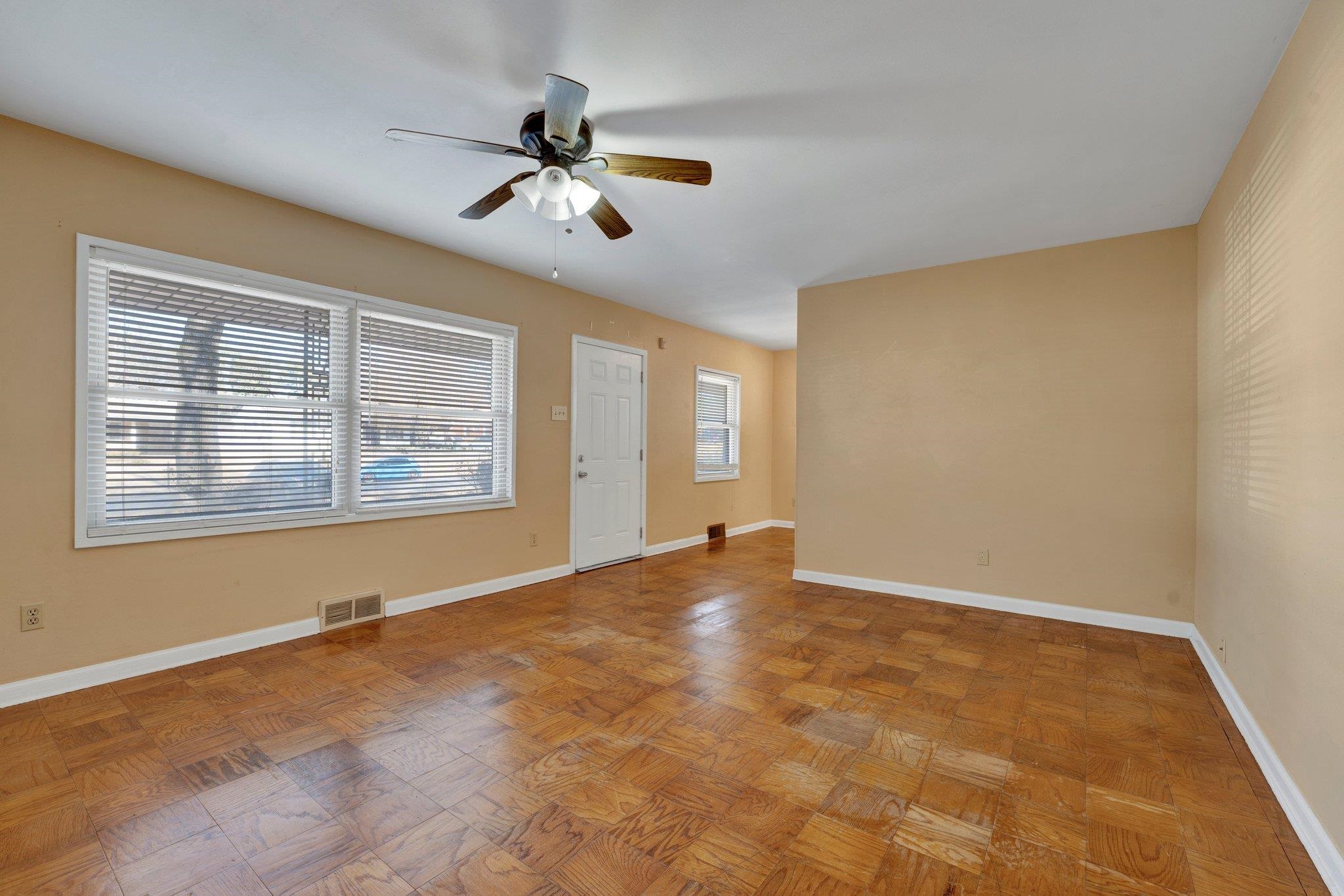 5387 BRANTFORD AVE