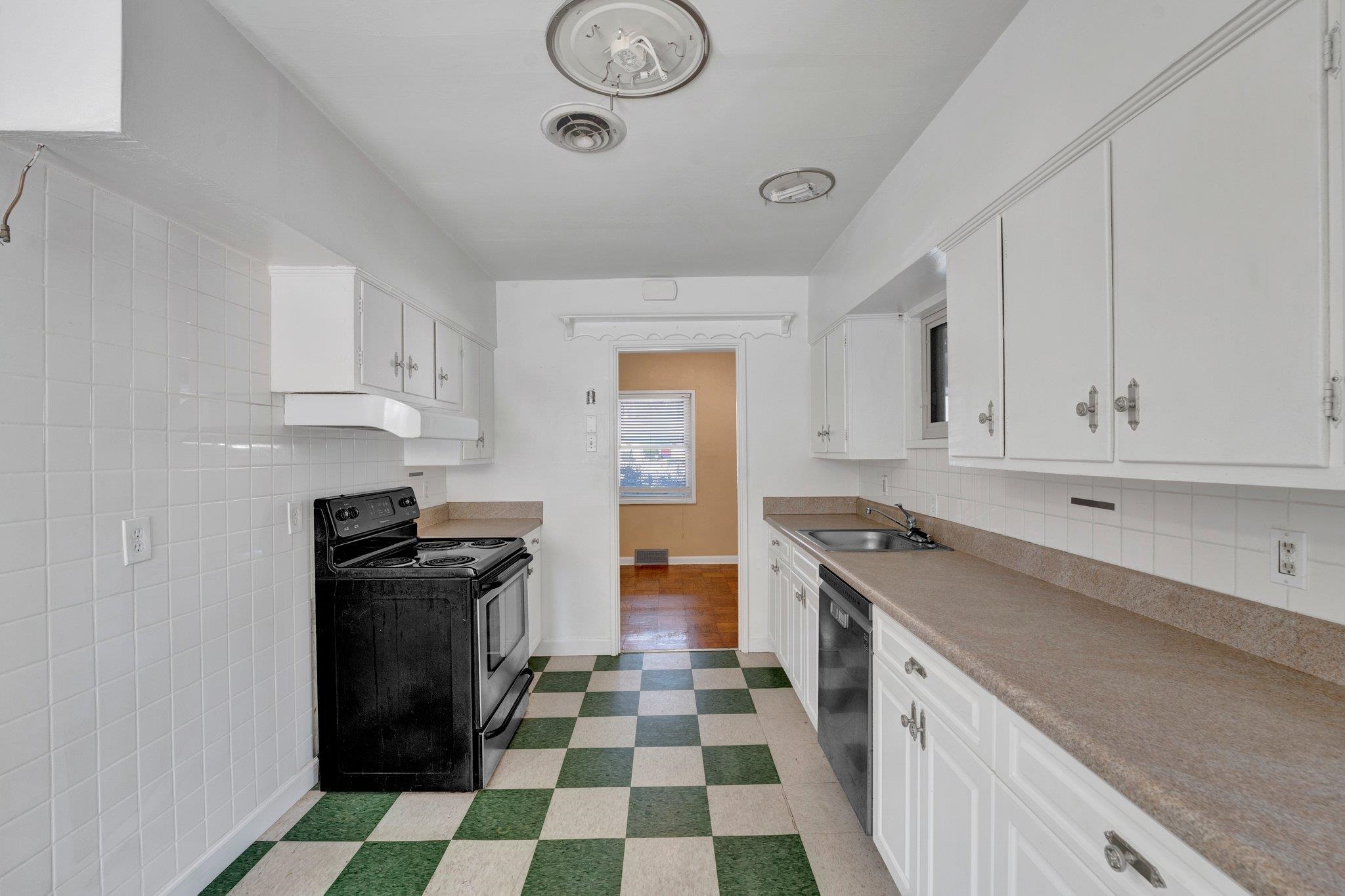 5387 BRANTFORD AVE